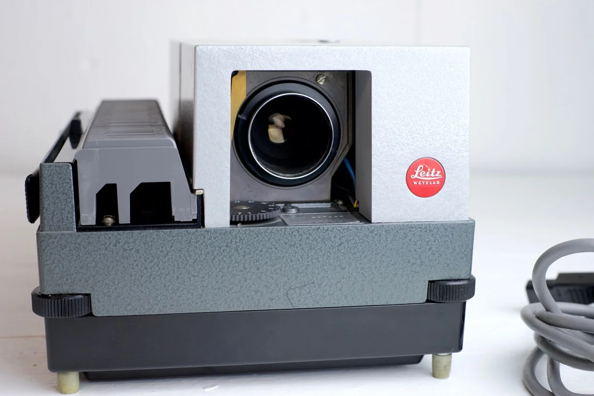 leica projector for sale - 21.jpg