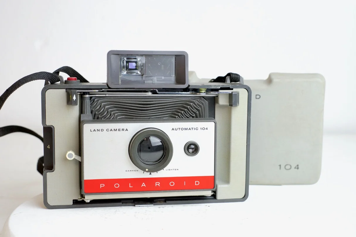 Polaroid Automatic 104 Land Camera - Fully Functional Instant Pack Film Camera
