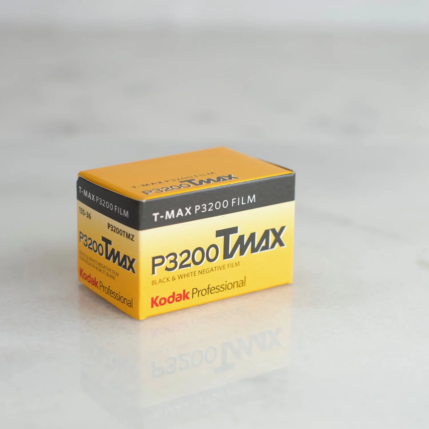 Kodak Professional T Max P3200 Black and White Negative Film (35mm Roll Film, 36 Exposures, Exp 2015)