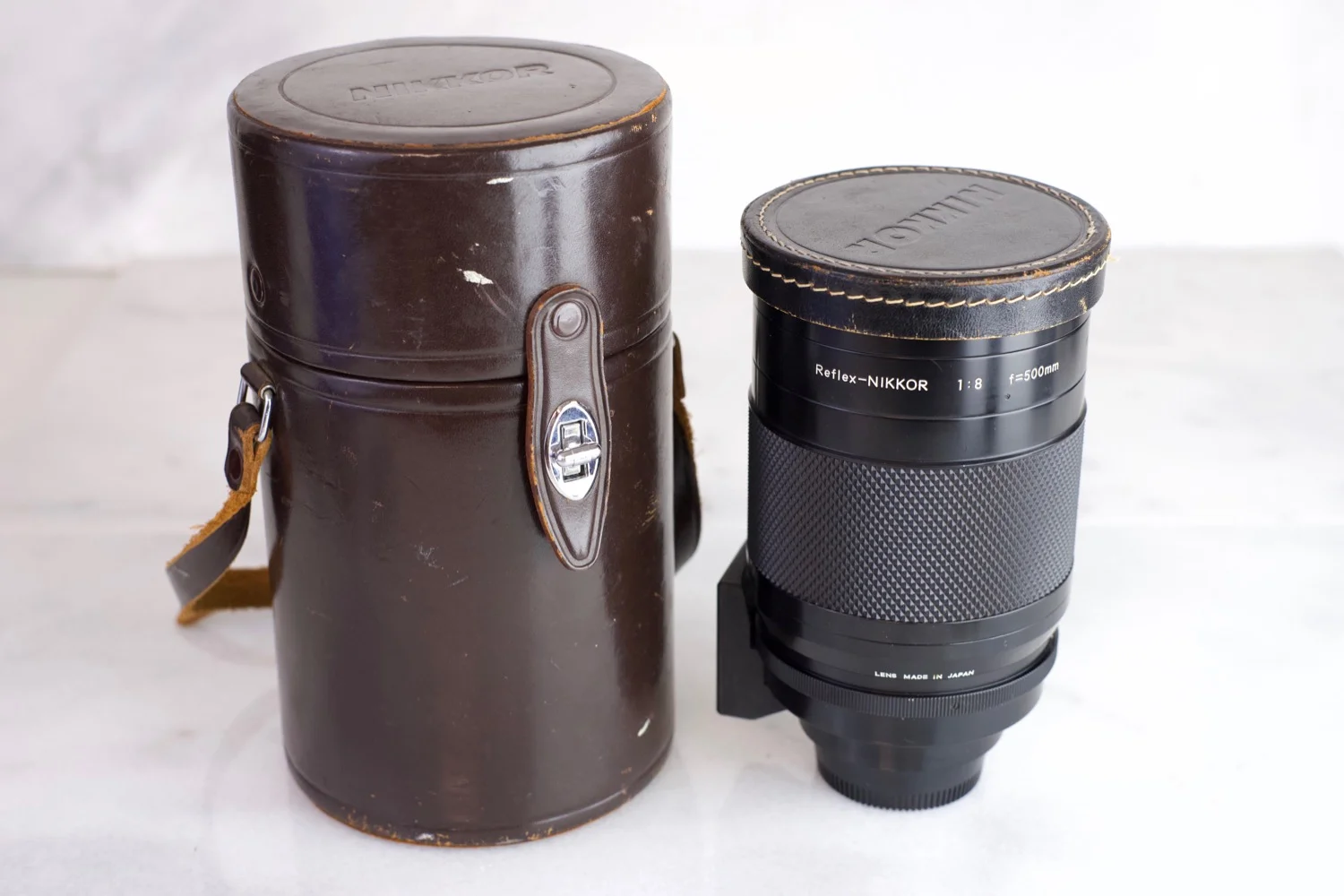 Nikon Nikkor 500mm F/8 Prime Reflex Mirror Telephoto Lens for F-Mount Cameras with Both Caps and Carrying Case