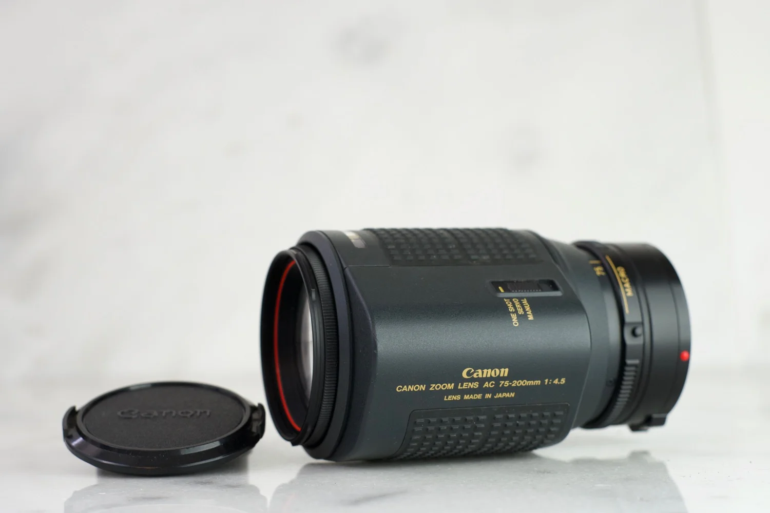 weird canon lens - 1.jpg