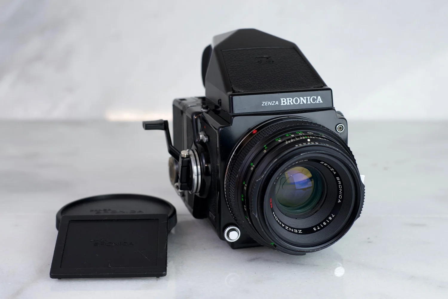 Zenza Bronica ETR Medium Format 120 Film Camera Kit with Macro 