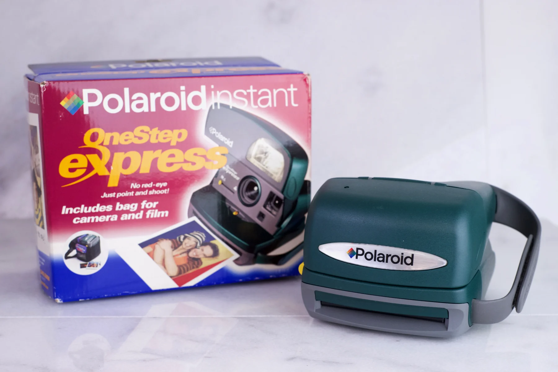 Polaroid One Step 600 Instant Camera - Fully Functional