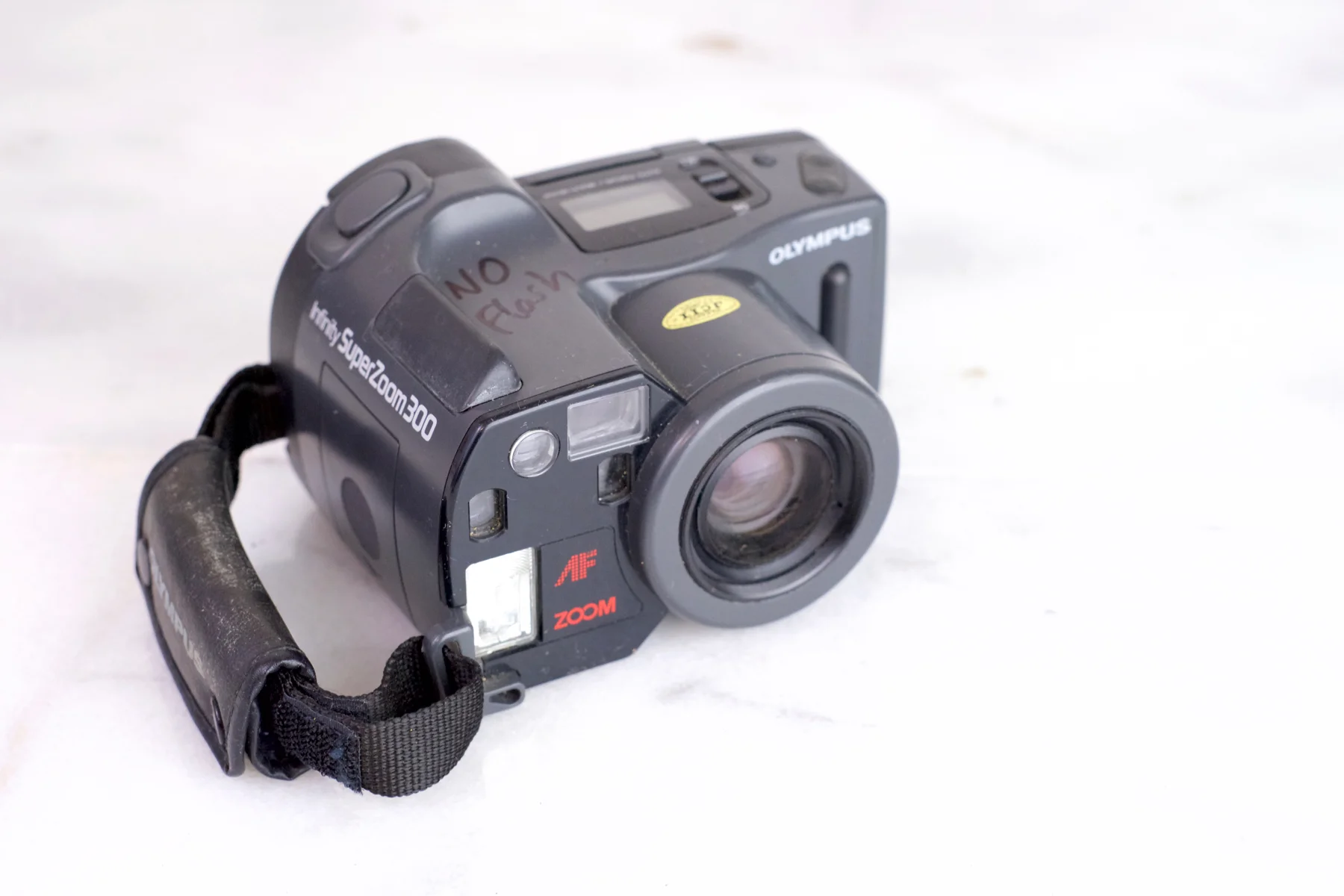 Olympus Infinity Super Zoom 300 for Parts or Repair