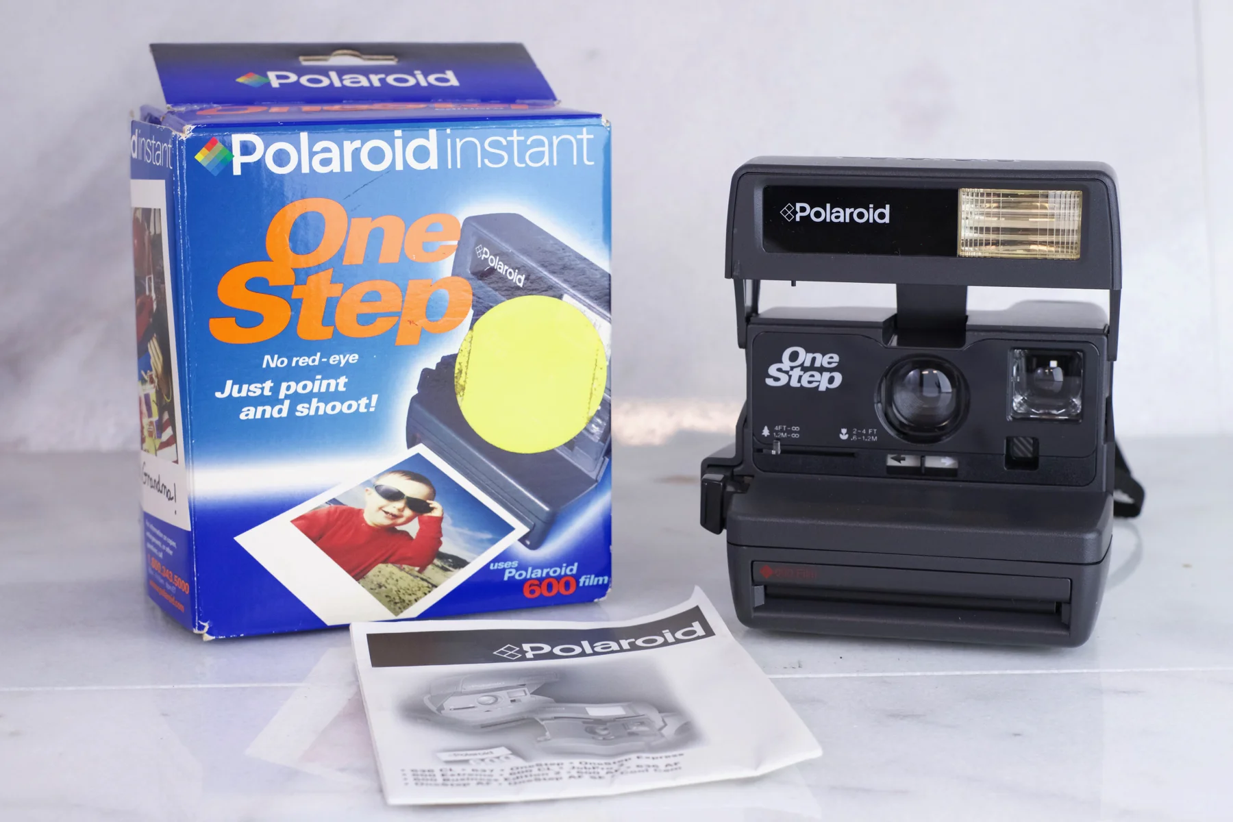 Polaroid One Step 600 Instant Camera - Excellent - Fully Functional