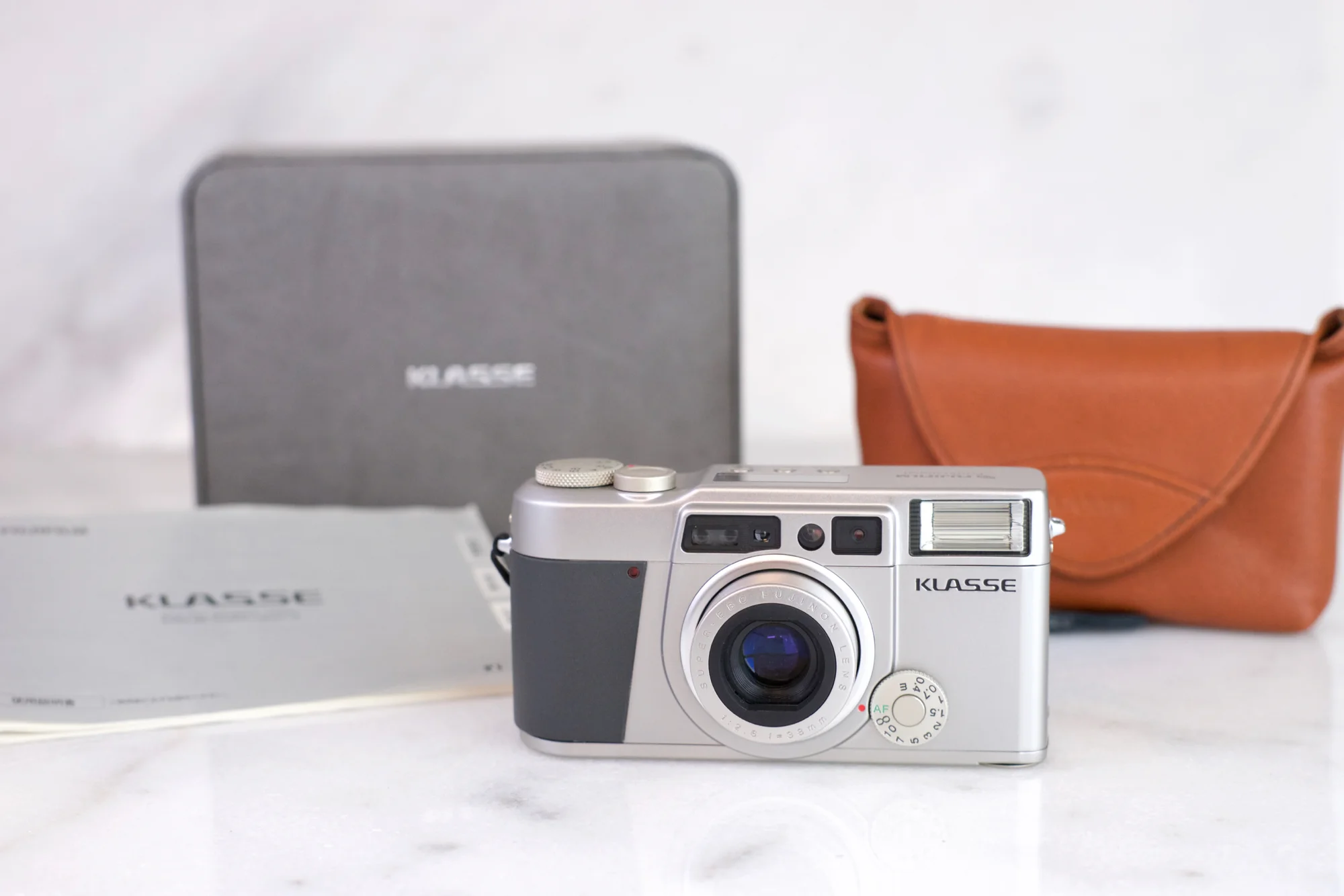 Fujifilm Klasse Point and Shoot 35mm Film Camera - 38mm F/2.6 Fast Prime Lens