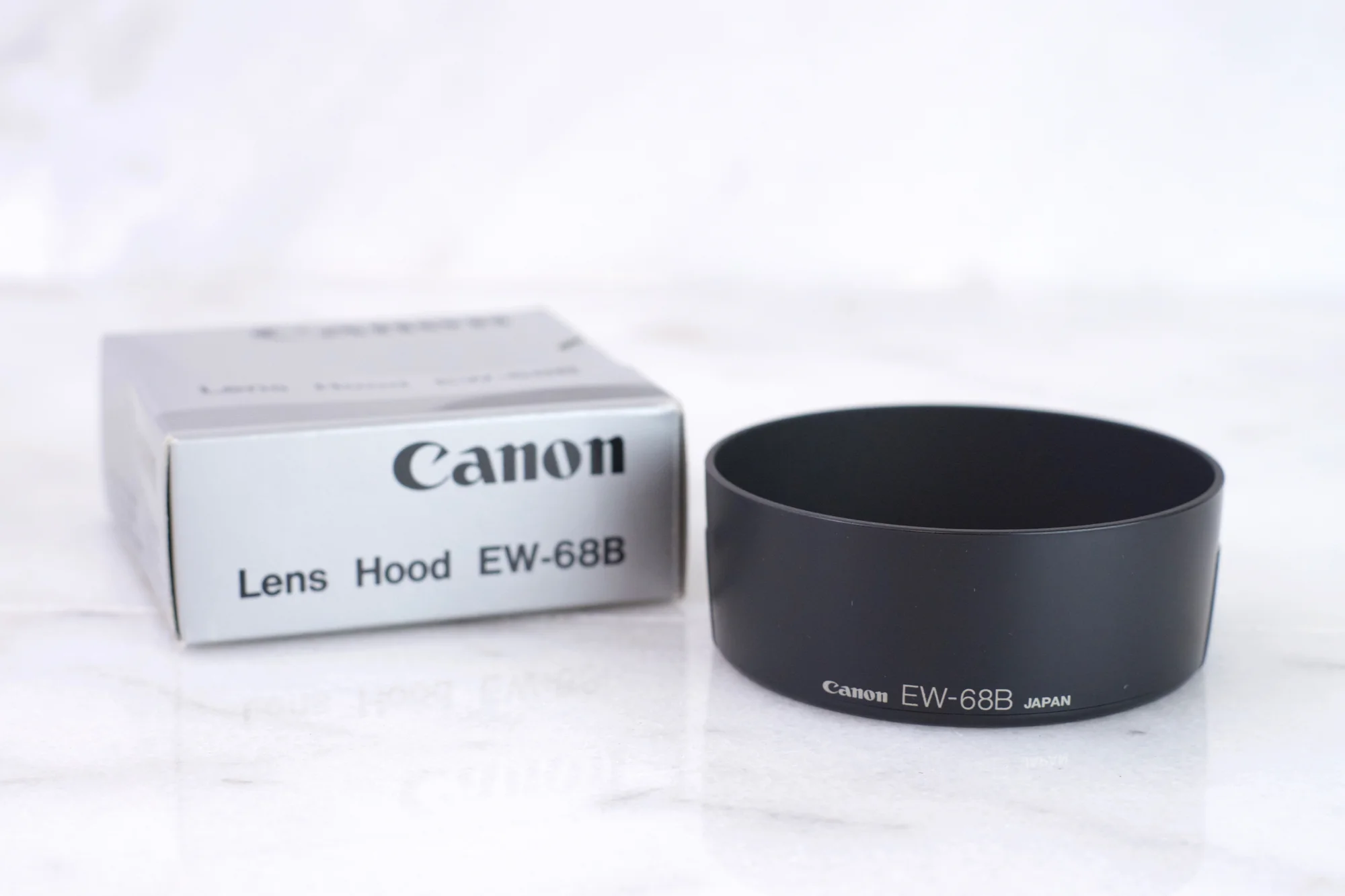 Canon EW-68B Lens Hood with Original Box