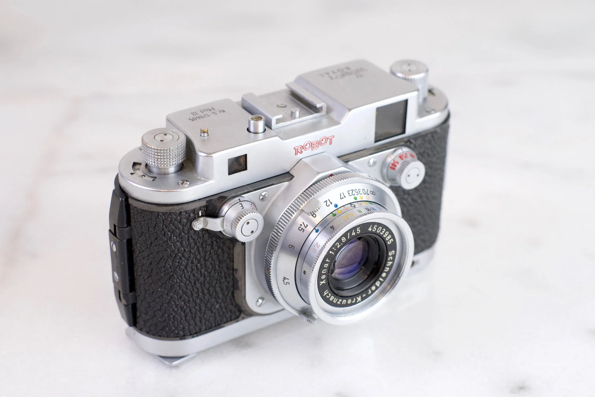 Robot Royal 24 Square Format 35mm Film Rangefinder Camera With Schneider Kreuznach Xenar 45mm F 2 8 Lens Fully Functional F Stop Cameras