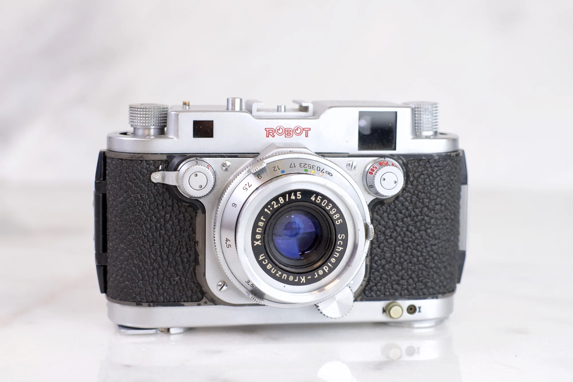 Robot Royal 24 Square Format 35mm Film Rangefinder Camera with Schneider Kreuznach Xenar 45mm F/2.8 Lens - Fully Functional