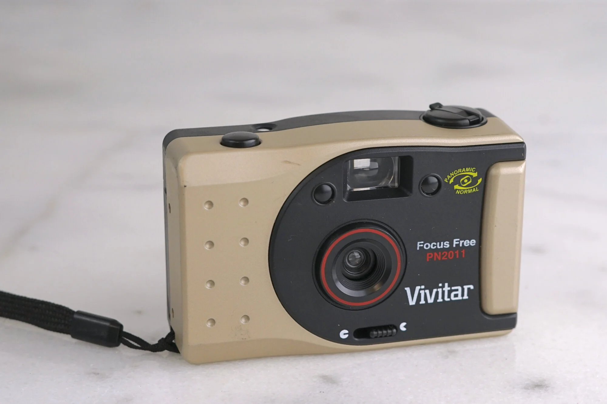 Vivitar PN2011 Focus Free (Panorama capable) 35mm Point and Shoot Camera