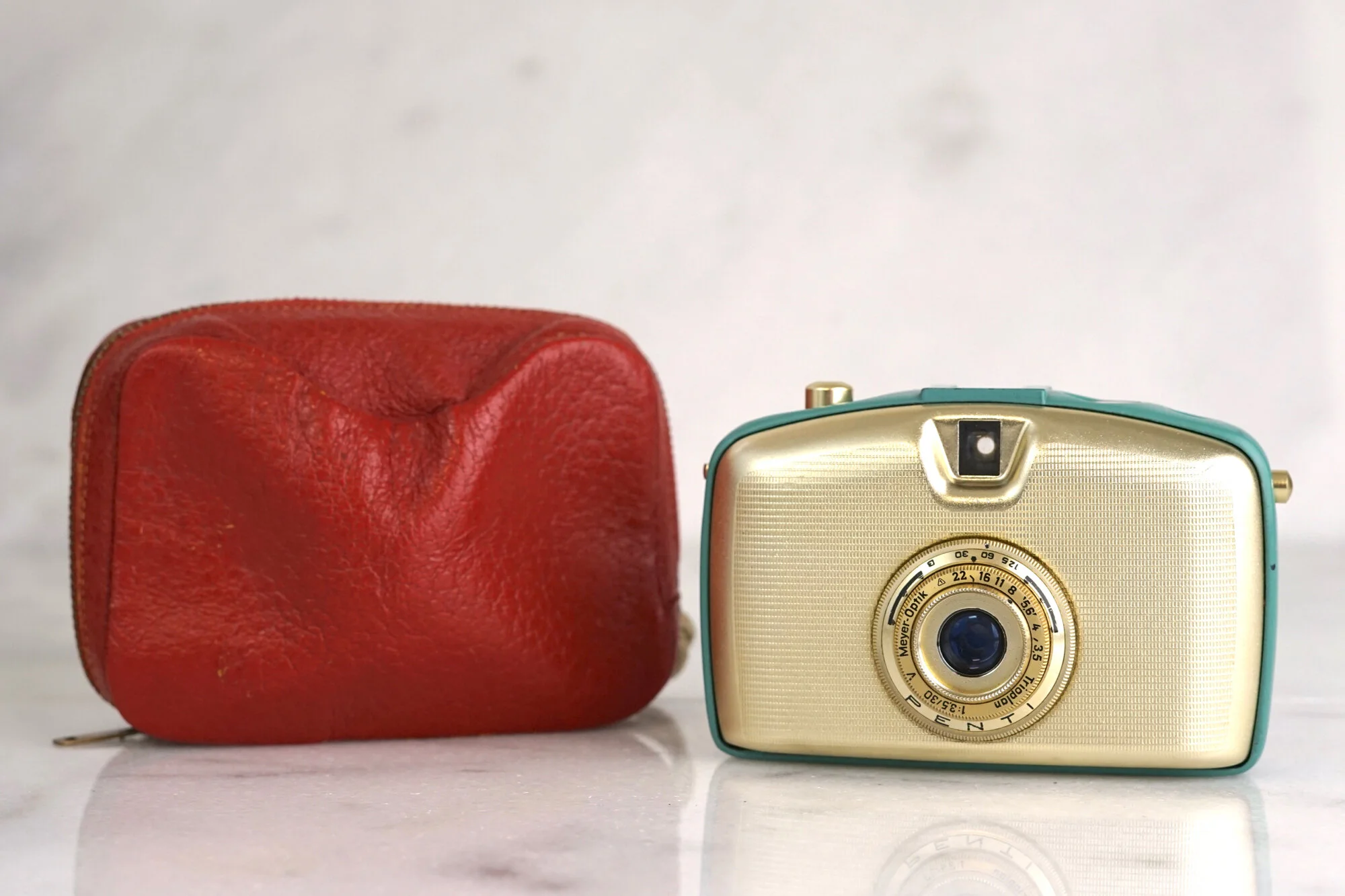 Welta Penti 35mm Film Half-Frame Camera with Case