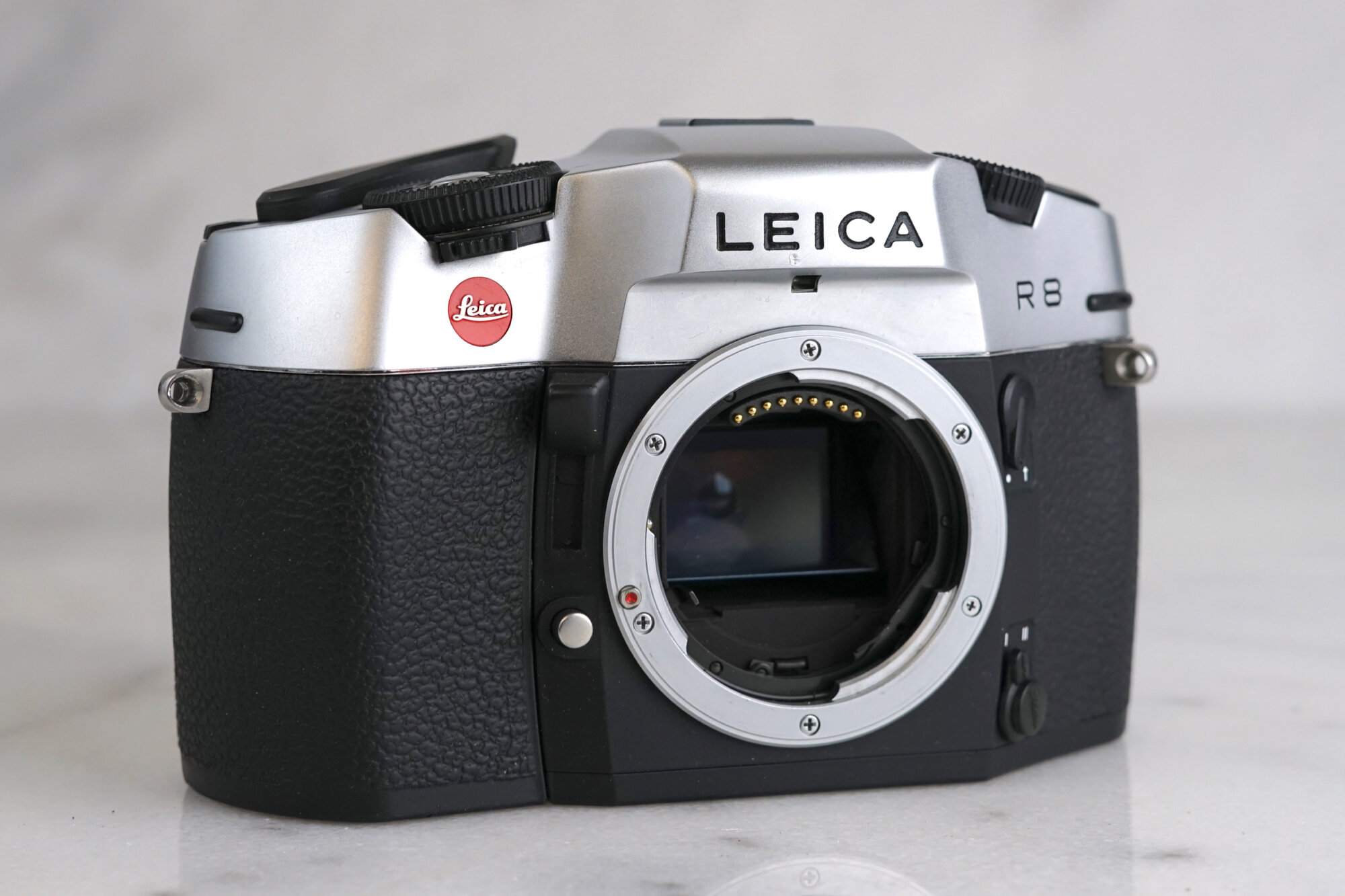 Leica R8 35mm SLR Film Camera - Mint