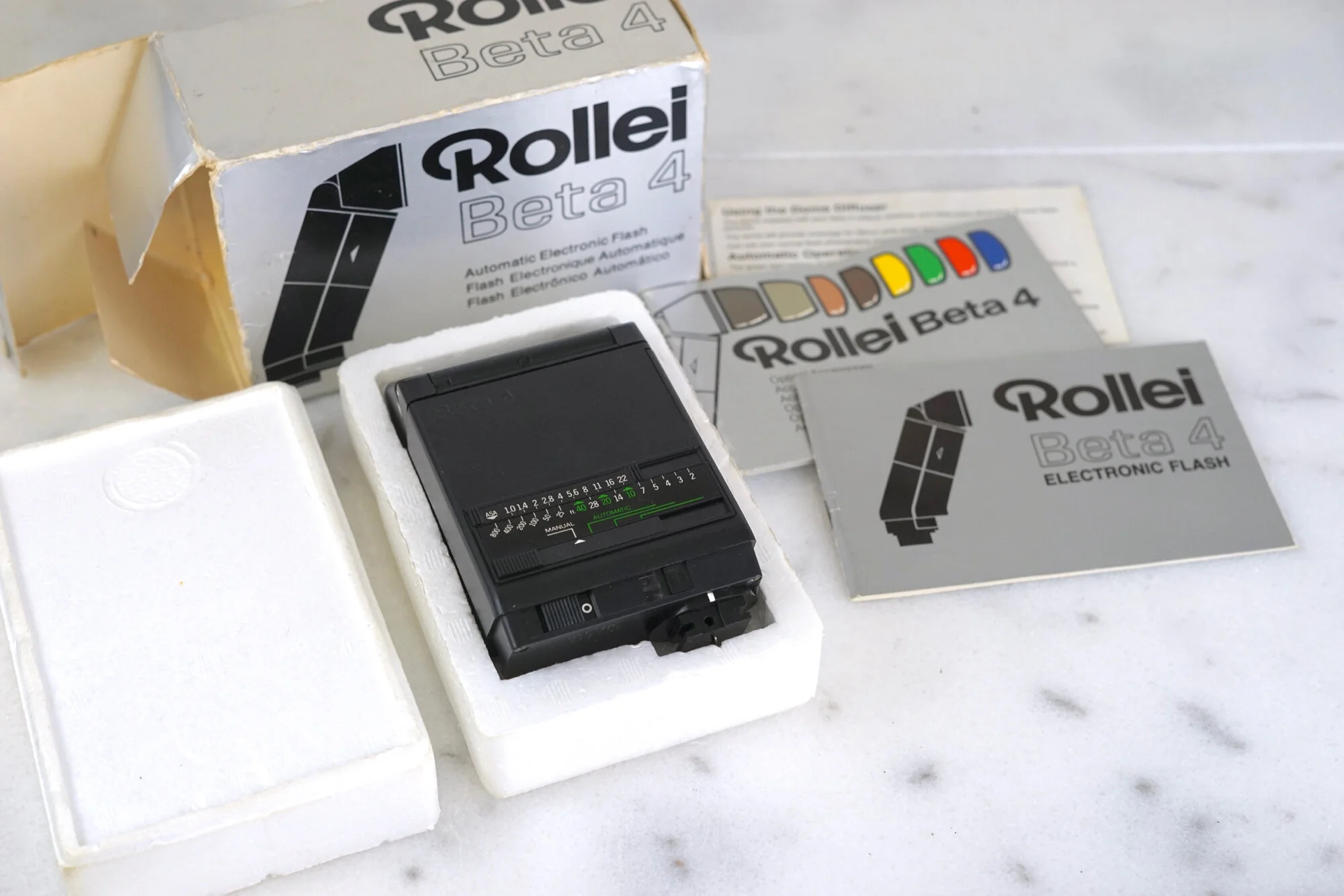 Rollei Beta 4 Auto Electronic Flash Unit with Synch Cable, Manual, Box, Diffuser