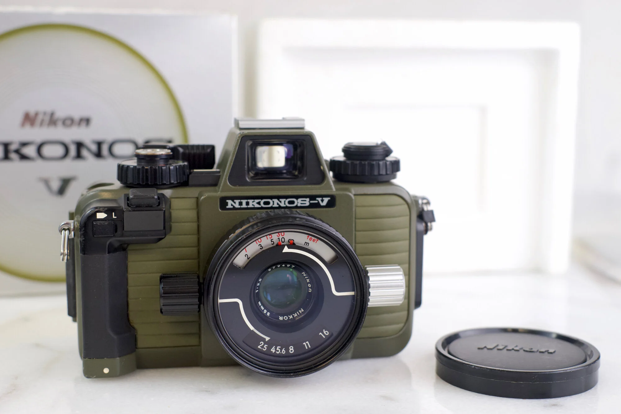 Nikon Nikonos V Green Version Underwater Dive Camera with Nikkor 35mm F/2.5 Prime Lens, Manuals, Box - Fully Functional with Batteries