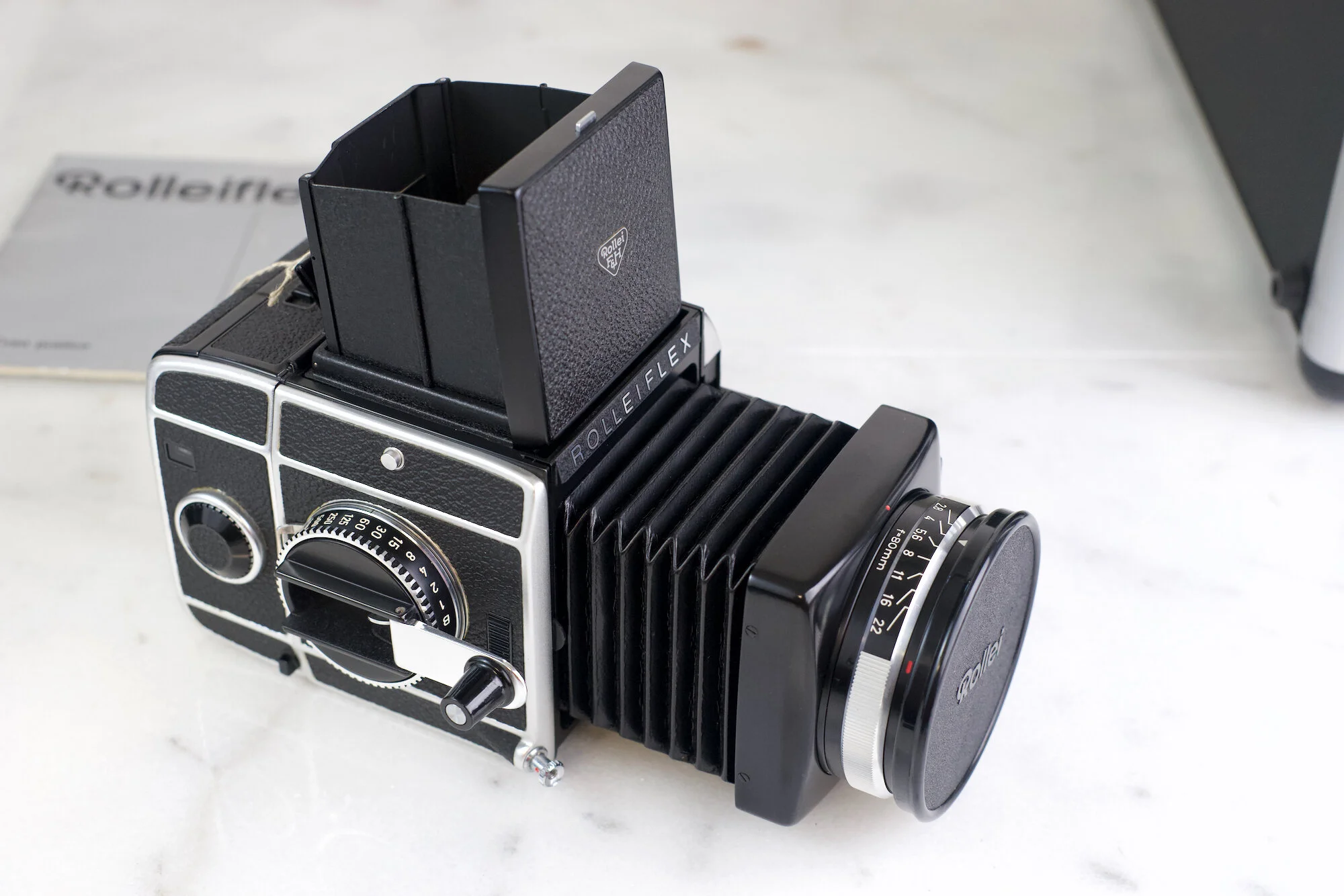 Rolleiflex SL66 with Carl Zeiss 80mm F/2.8 Planar Lens - Medium 