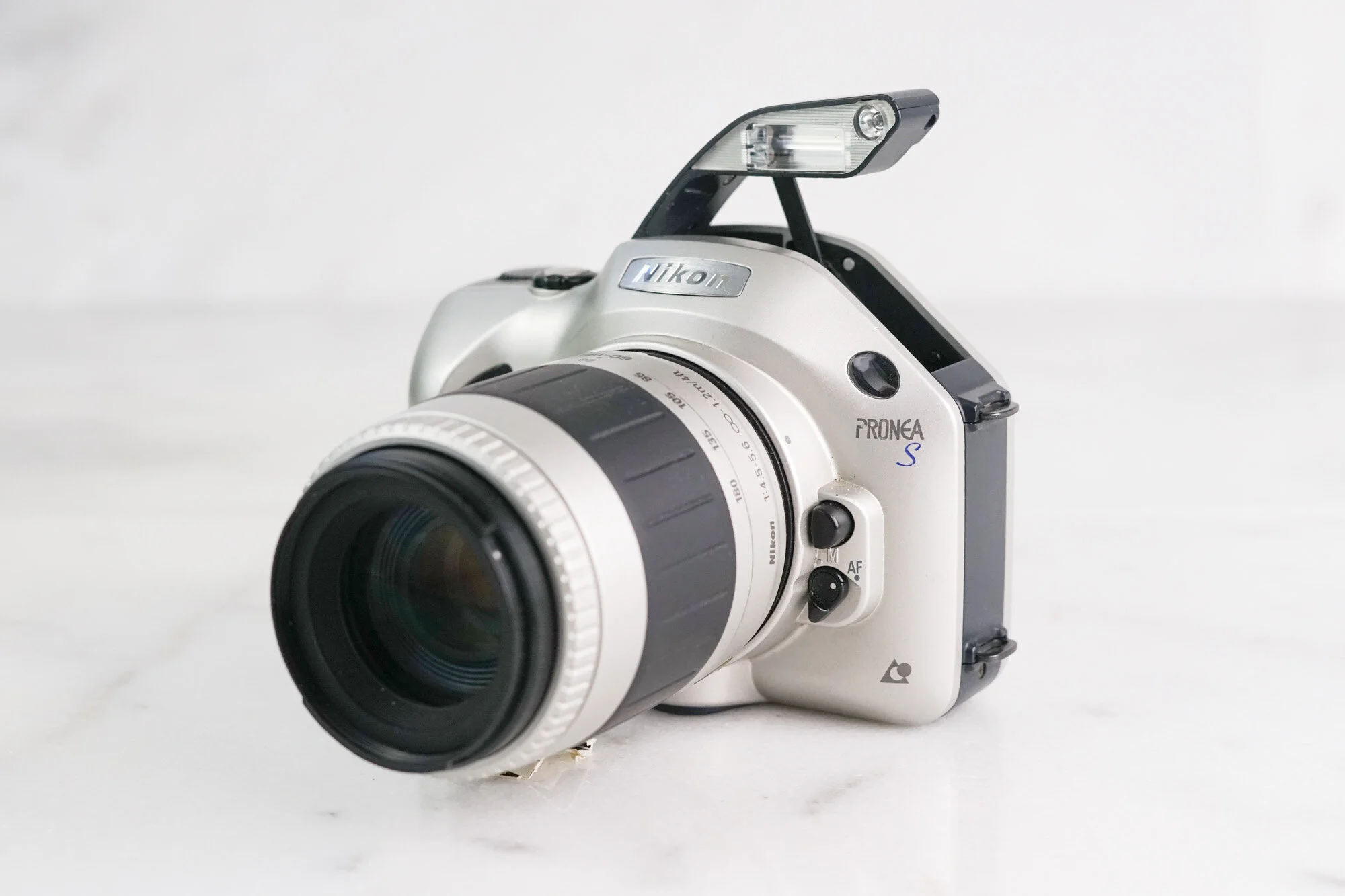Nikon Pronea S APS Film SLR Camera with Nikon 60-180mm IX Nikkor Lens