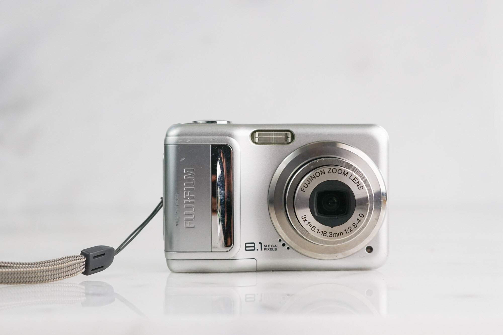 Fujifilm Finepix A850 8.1 Megapixel Digital Point and Shoot Camera — F Stop  Cameras