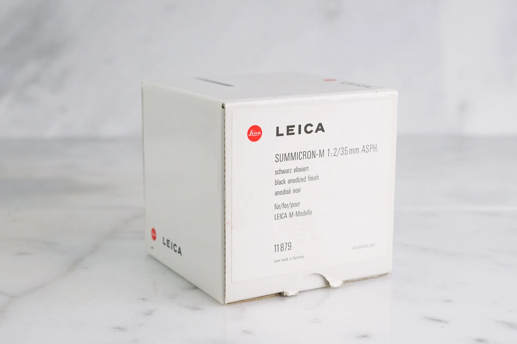 Leica Summicron M 35mm F/2 Aspherical Lens Box and Packaging