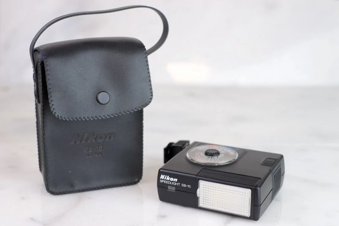 Nikon Speedlite SB-15 Flash Unit with Case - for Nikon Cameras