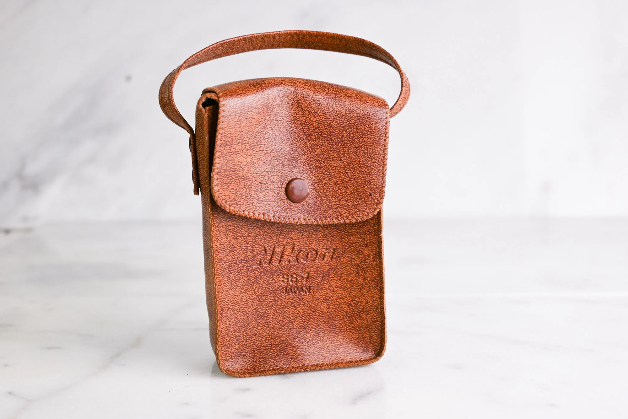 Nikon SS7 Flash Case for Nikon Speedlite SB-10 Flash Unit - for Nikon Cameras, Flash not Included