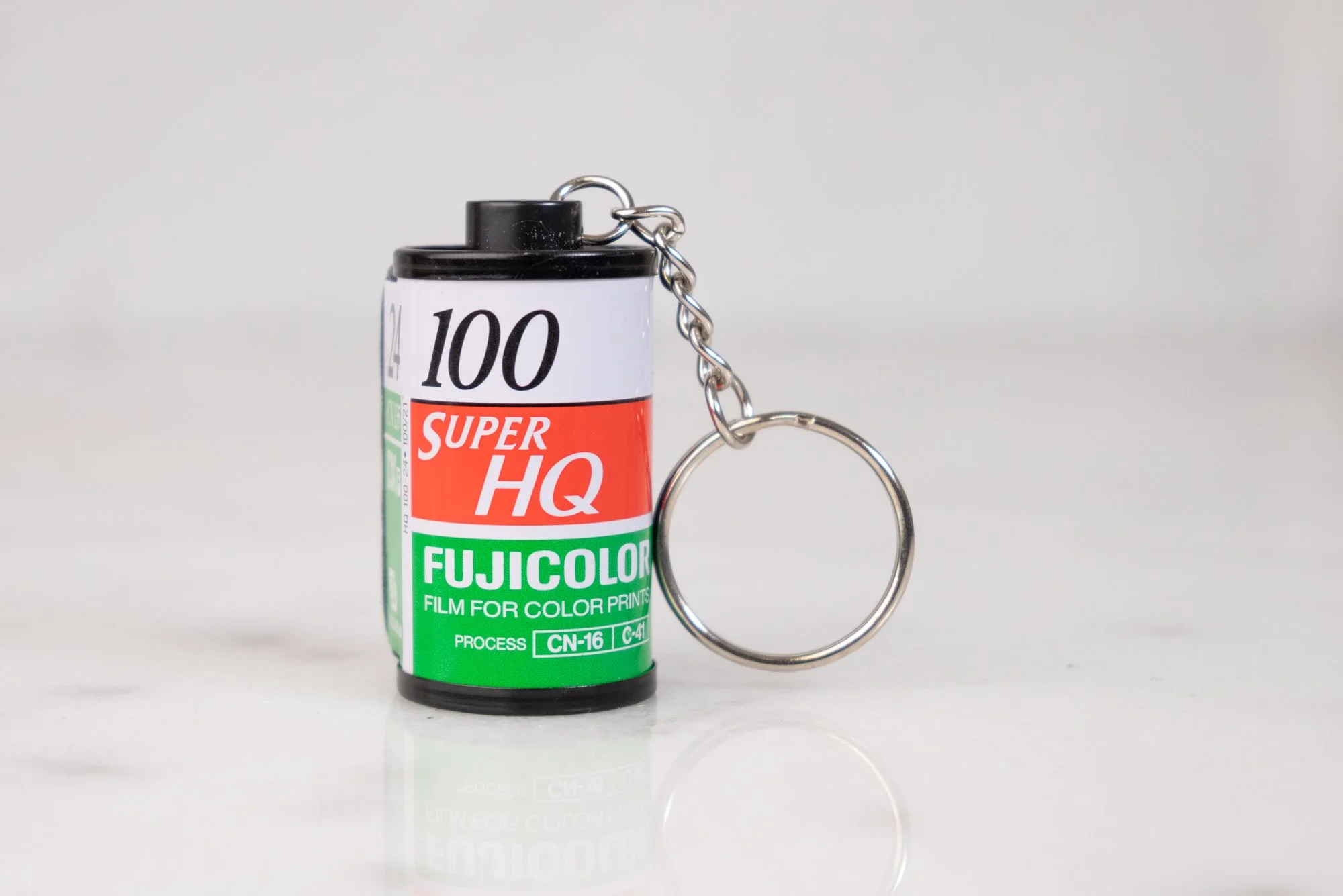 Fujifilm Fujicolor Super HQ 100 35mm Film Canister Key Chain