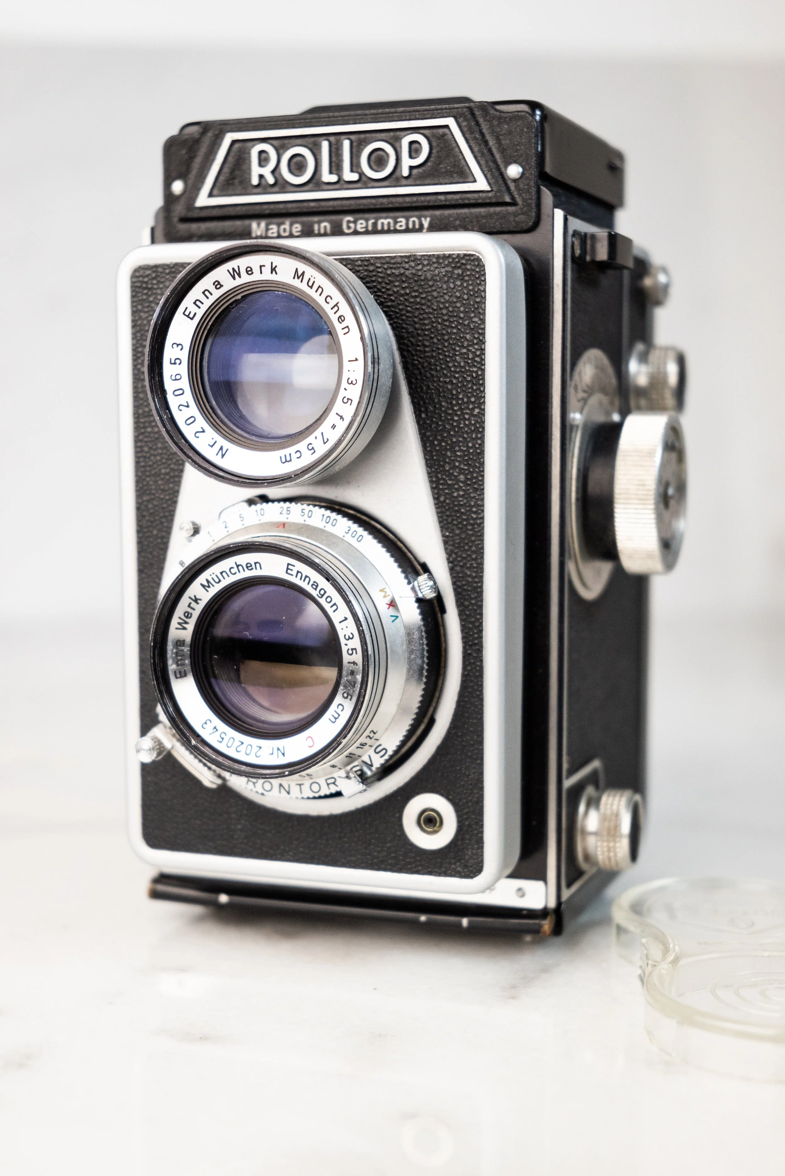 Lipca Rollop TLR Medium Format 120 Film Camera with Enna Werk Muchen Ennagon Coated 75mm F/3.5 and Lens Cap