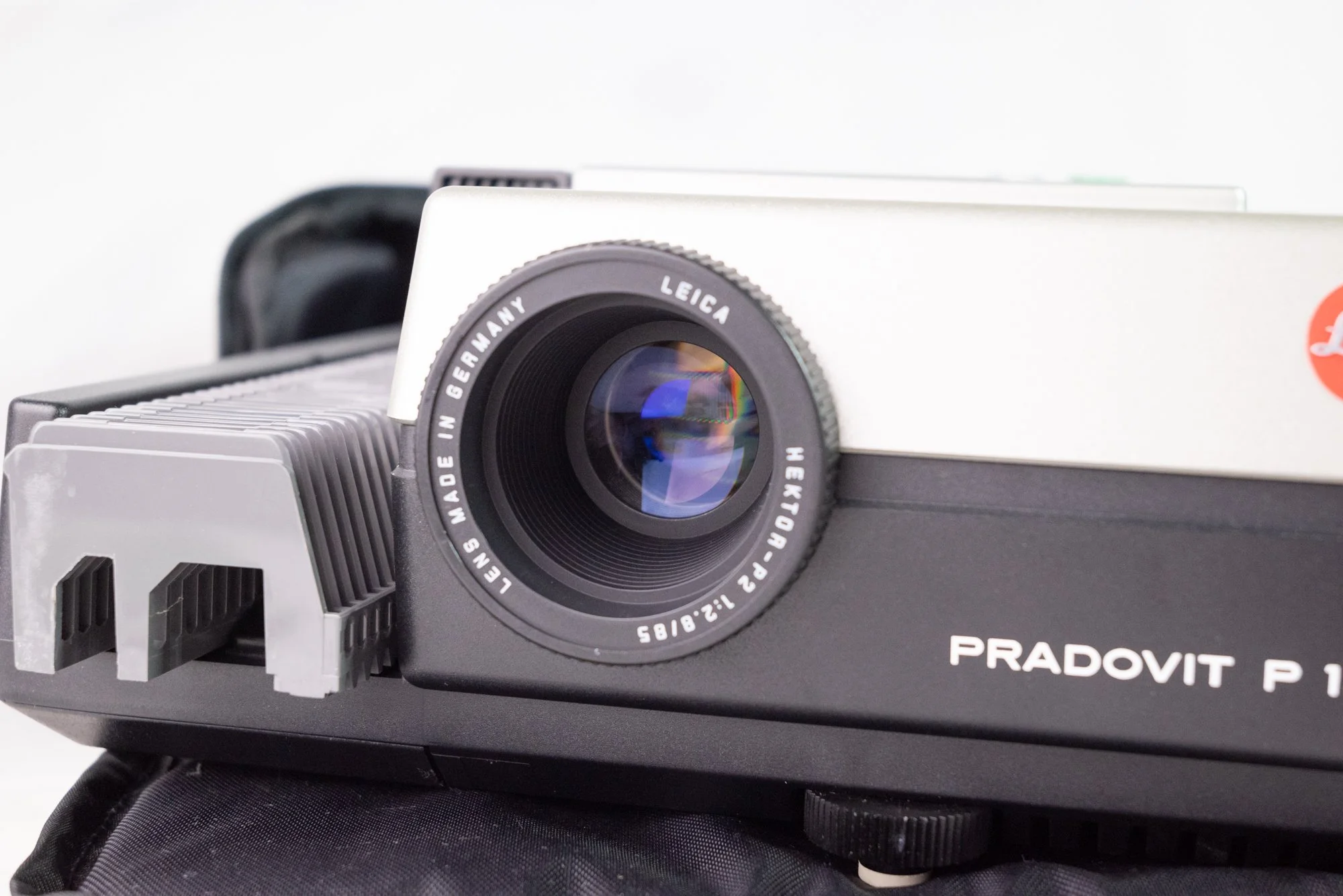 元箱付き☆ライカ 希少 Leica PRADOVIT P150 35mm スライドプロジェクター [新品同様] #8012A 難あり品Leica ライカ PRADOVIT P150 スライド
