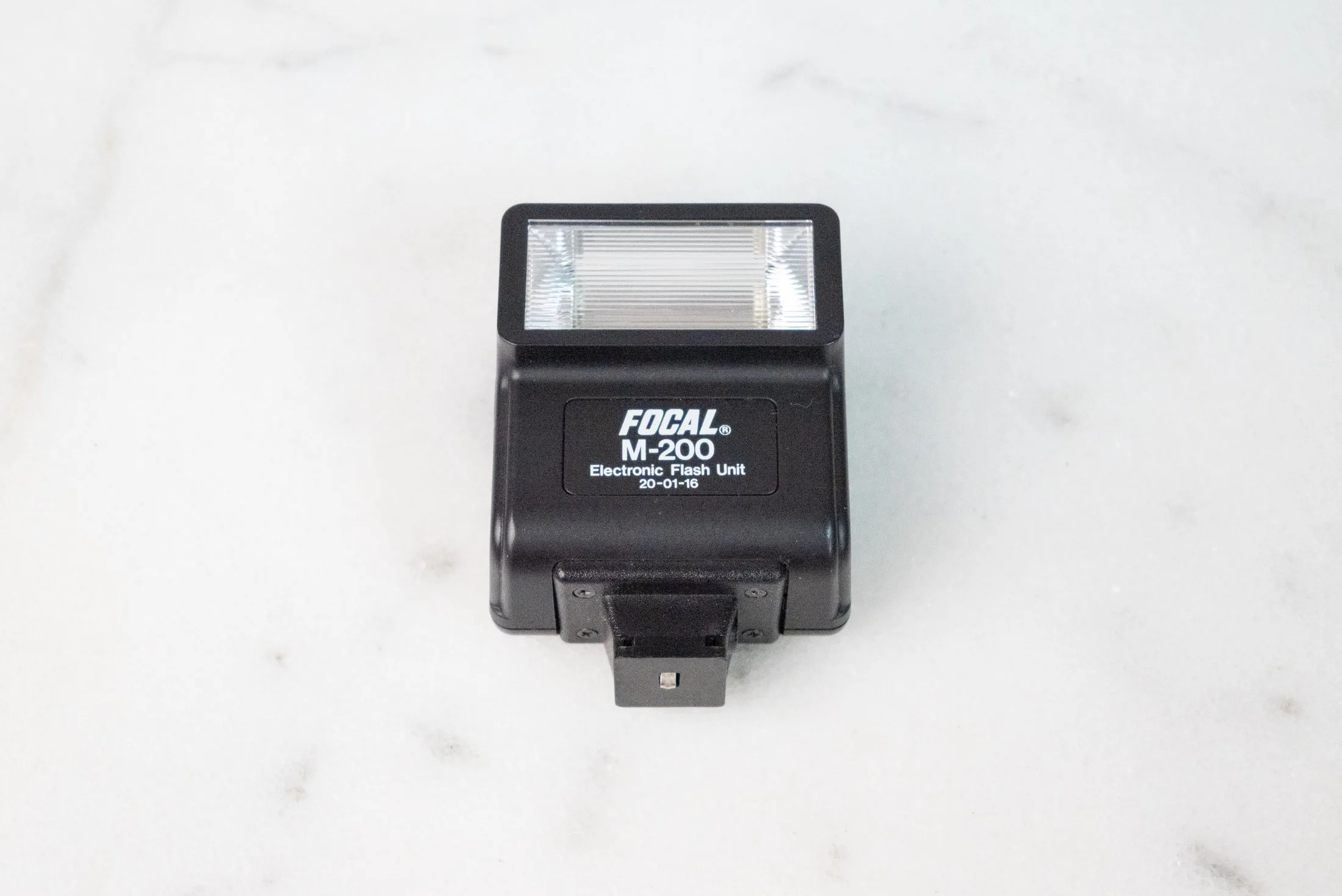 Focal M-200 Camera Flash for Many Brands SLR Cameras