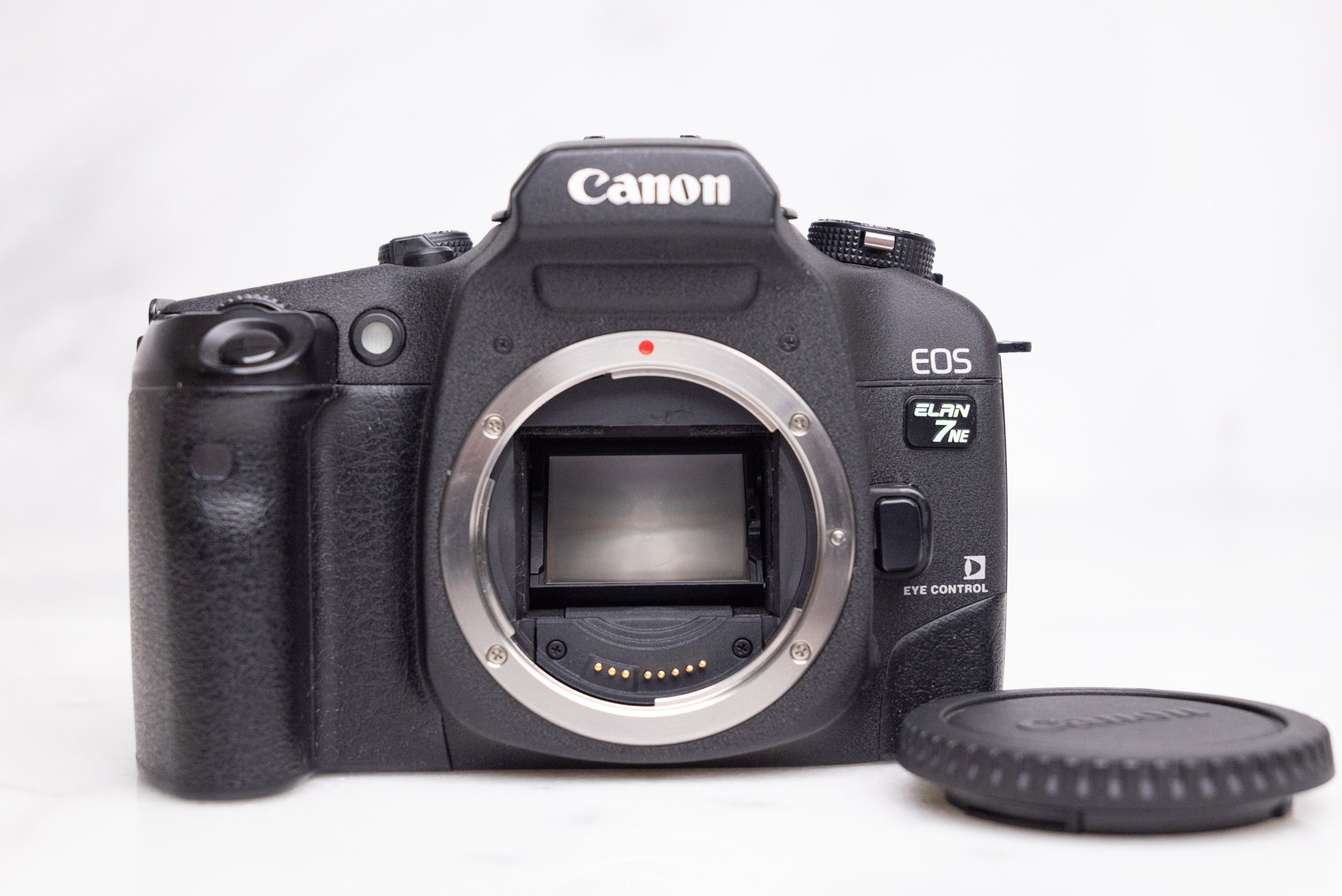 Canon EOS Elan 7e 35mm Film Camera with Tamron 28-80mm Zoom Lens - Fully Funtional