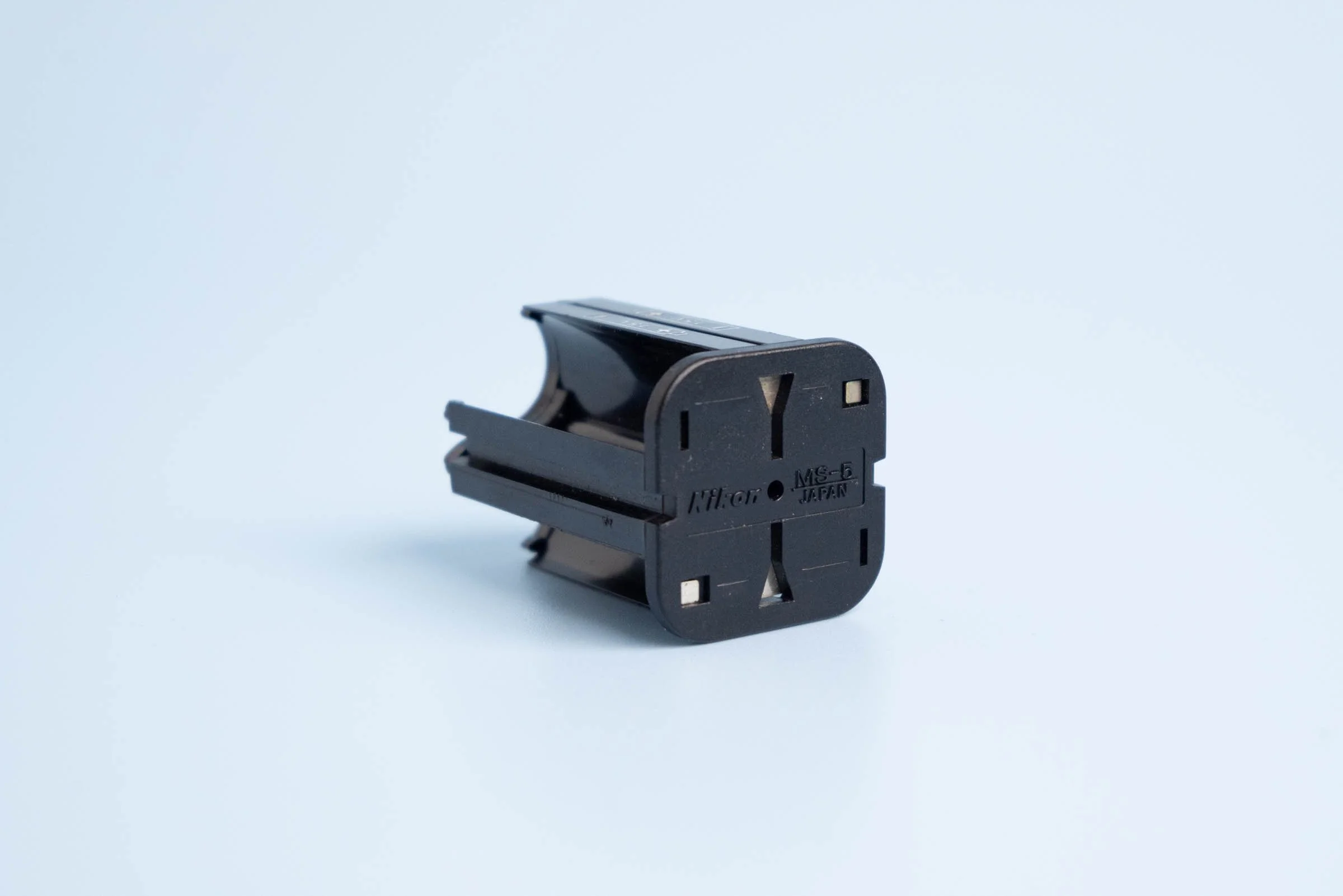 Nikon MS-5 AA Battery Holder for Nikon SB-16A or SB-16B Speedlight Flash