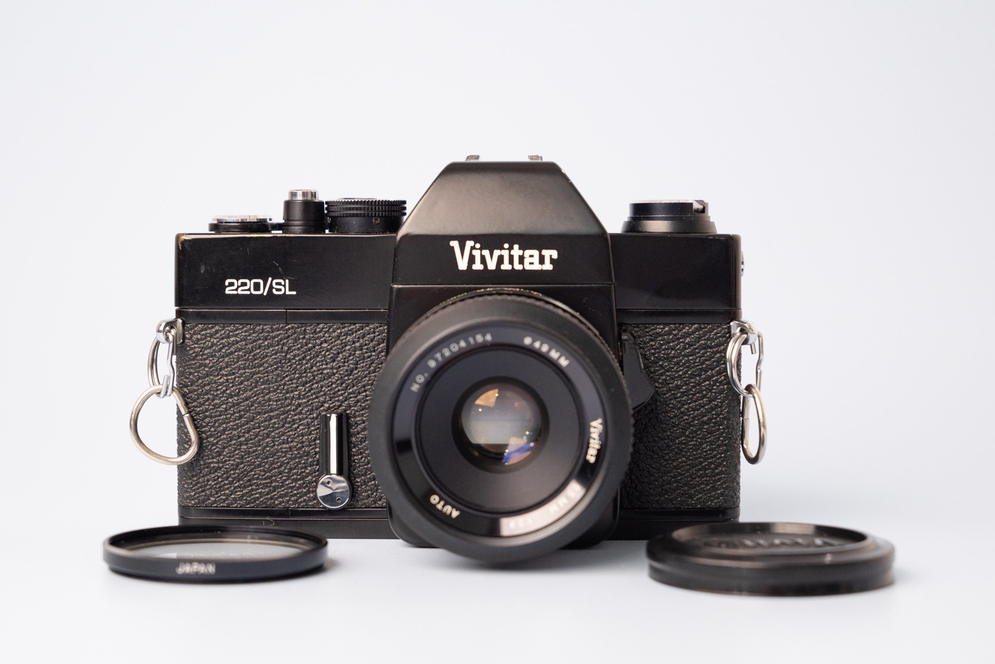 Vivitar 220 SL 35mm SLR Film Camera with Vivitar 55mm F/2.2 Prime Lens