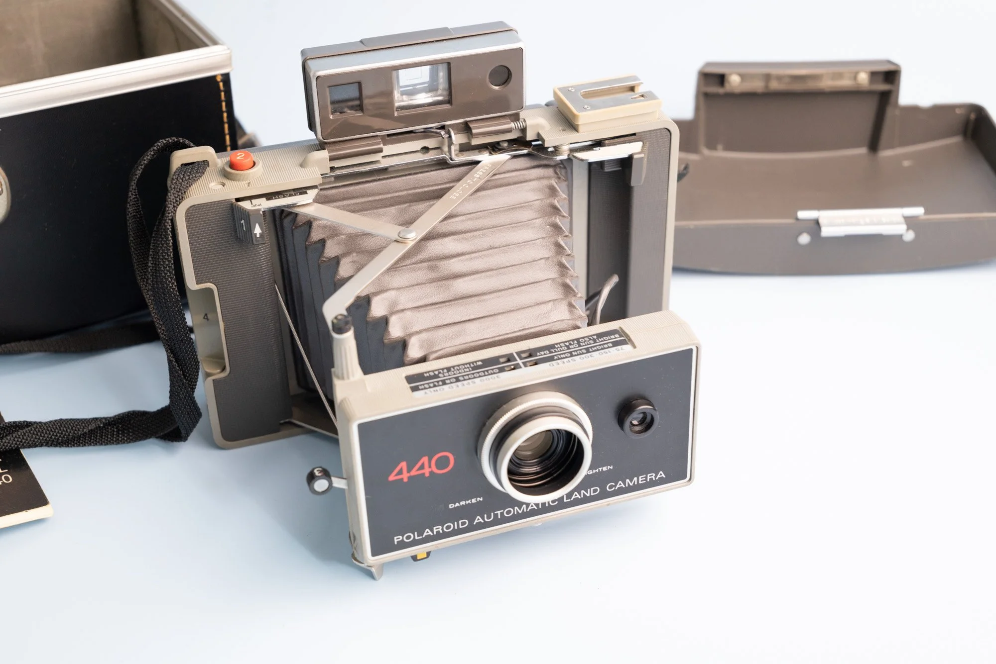 Polaroid Automatic 440 Land Camera - Fully Functional Instant Pack Film Camera
