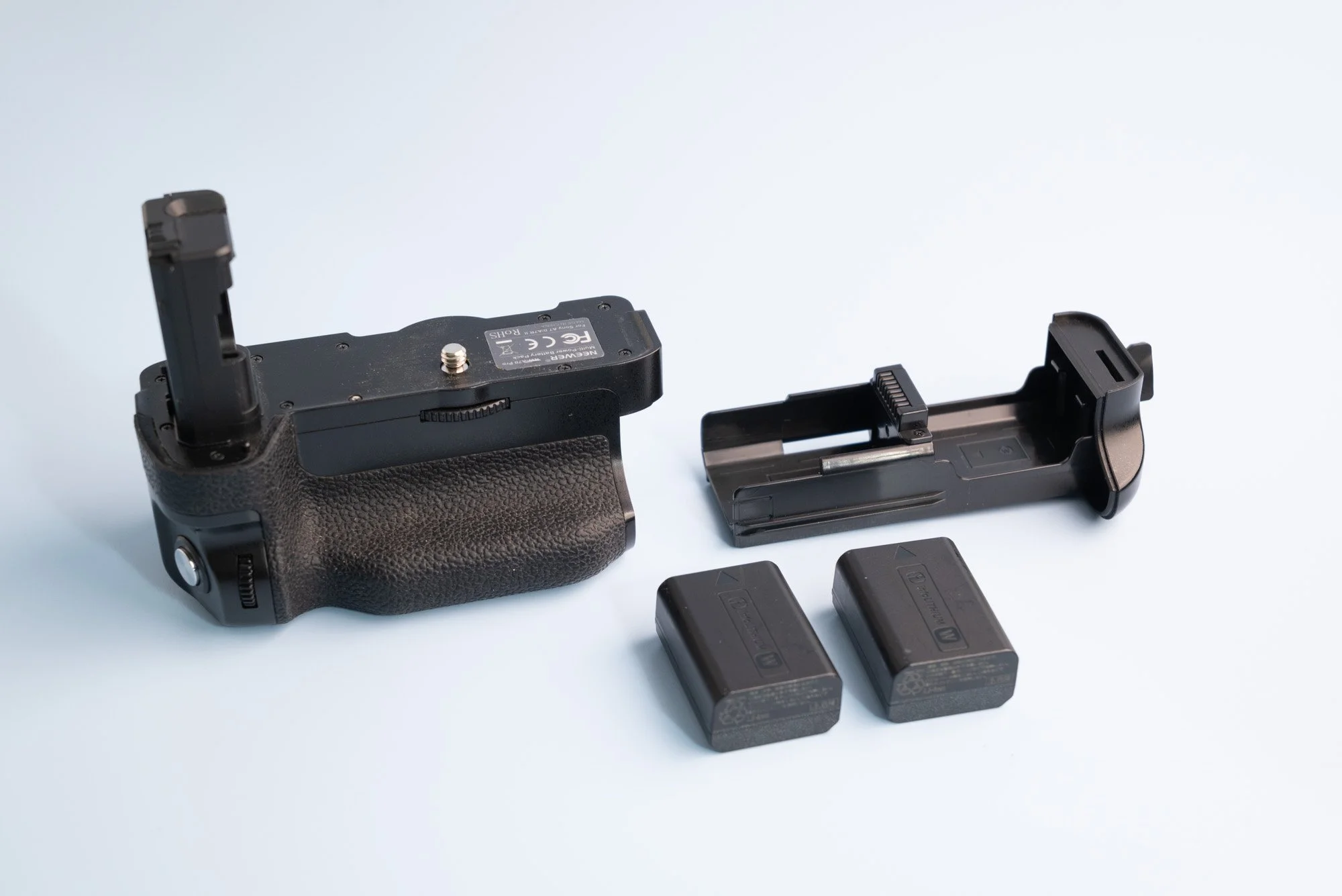 Neweer Multi Power Battery Pack and Vertical Grip for Sony a7 II and a7R II (with 2 Batteries)