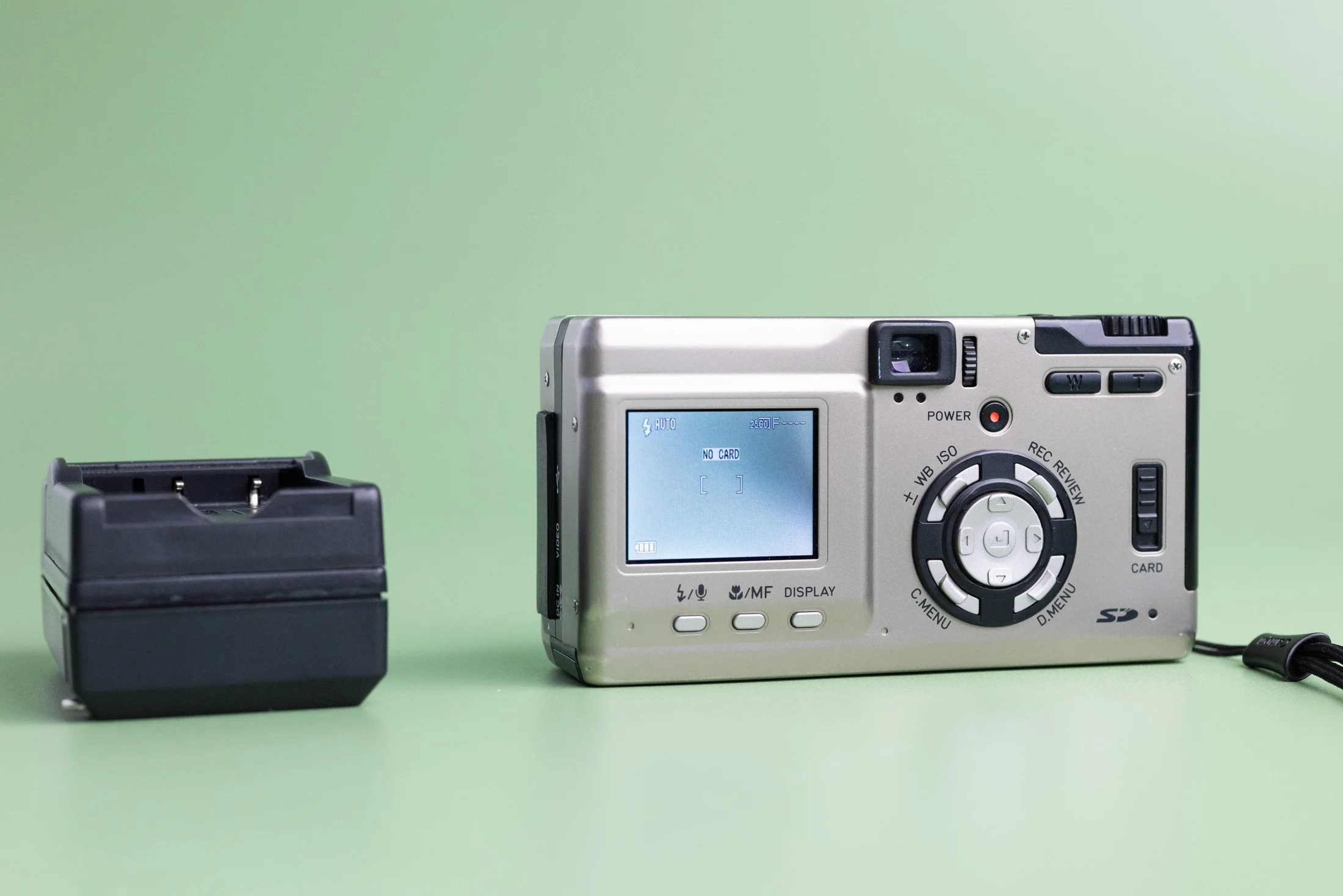 CONTAX TVS DIGITAL （KYOCERA(キョウセラ) / コンパクトデジタル 