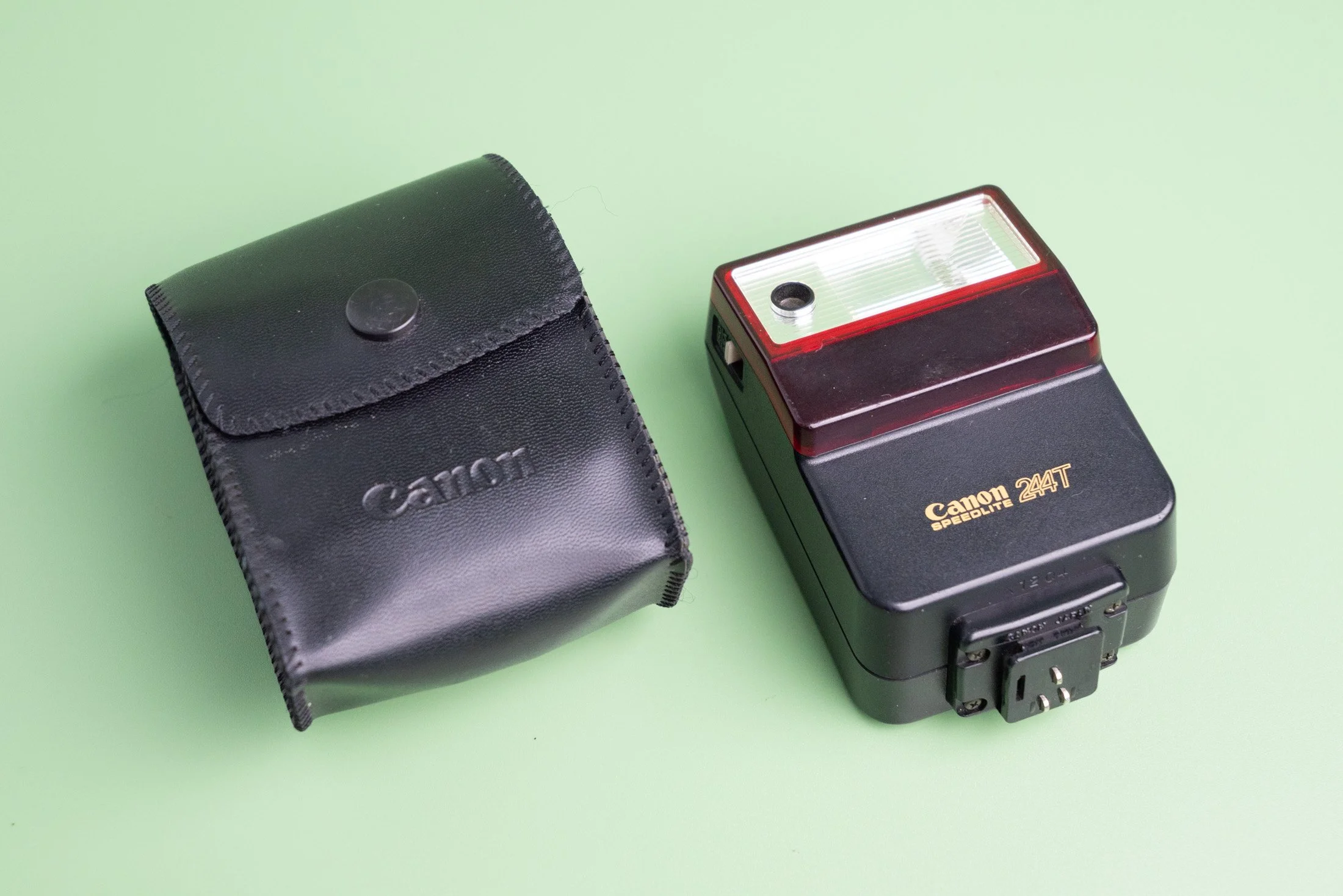 Canon 244T Speed Lite Flash Unit for Tseries or FD mount Camera with Carrying Case — F Stop Cameras