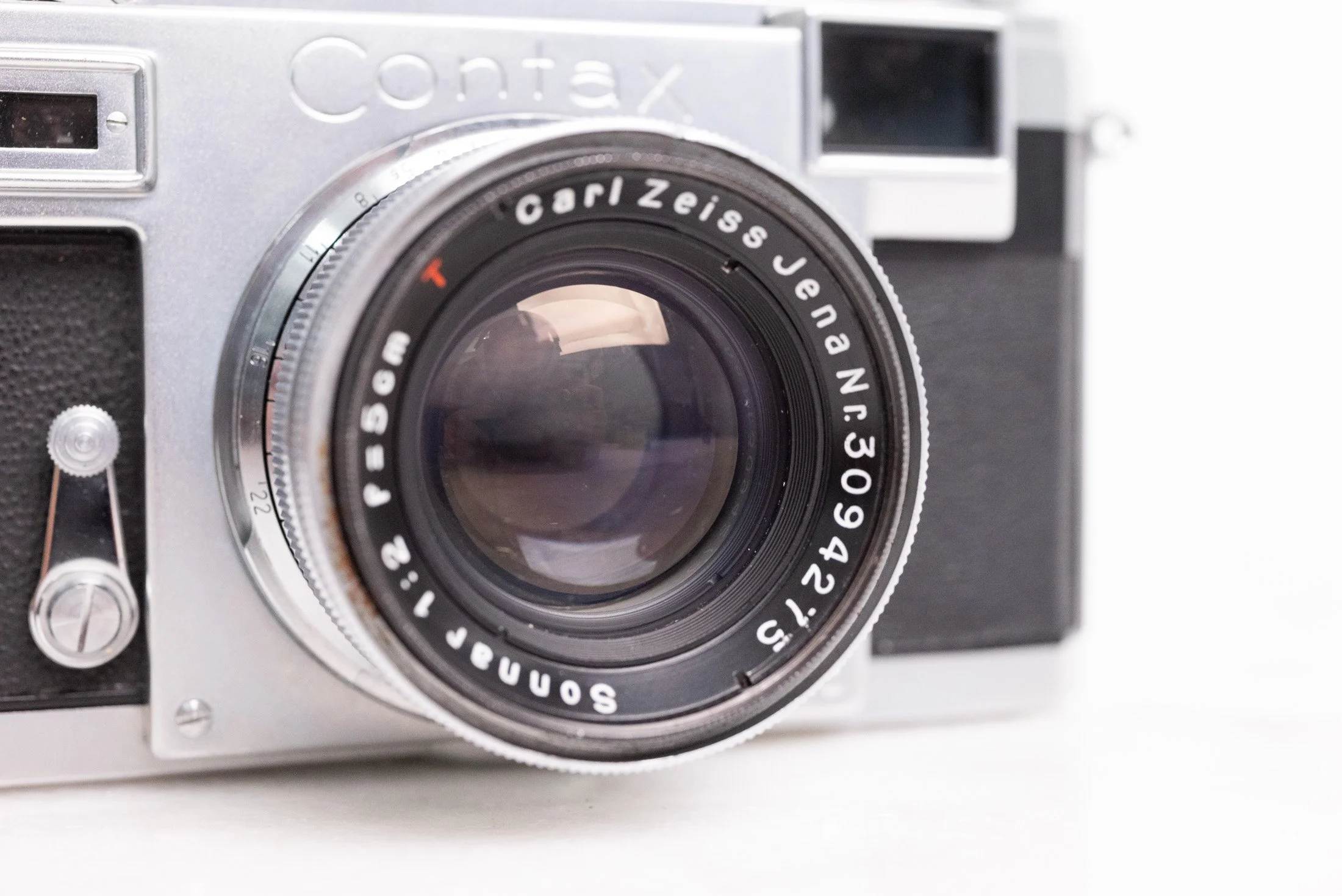 Zeiss Ikon Contax IIA 35mm Film Rangefinder Camera with Carl Zeiss