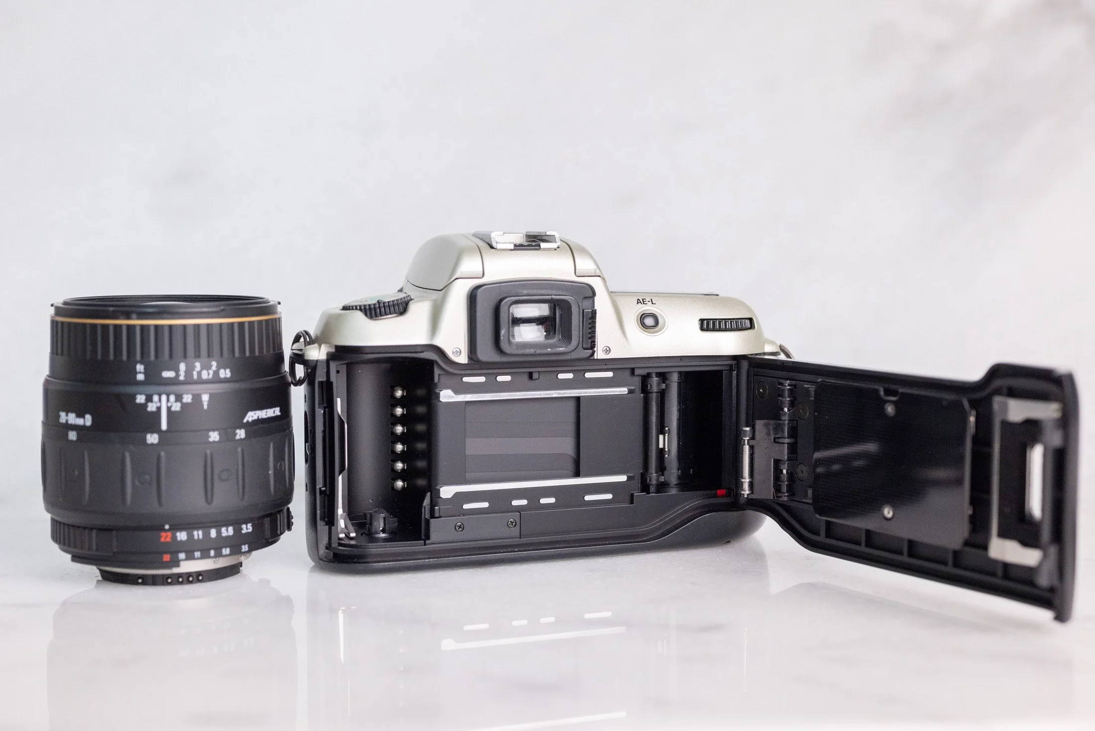 Nikon N60 35mm Film SLR Camera with Quantaray 2880mm F3.55.6 Zoom