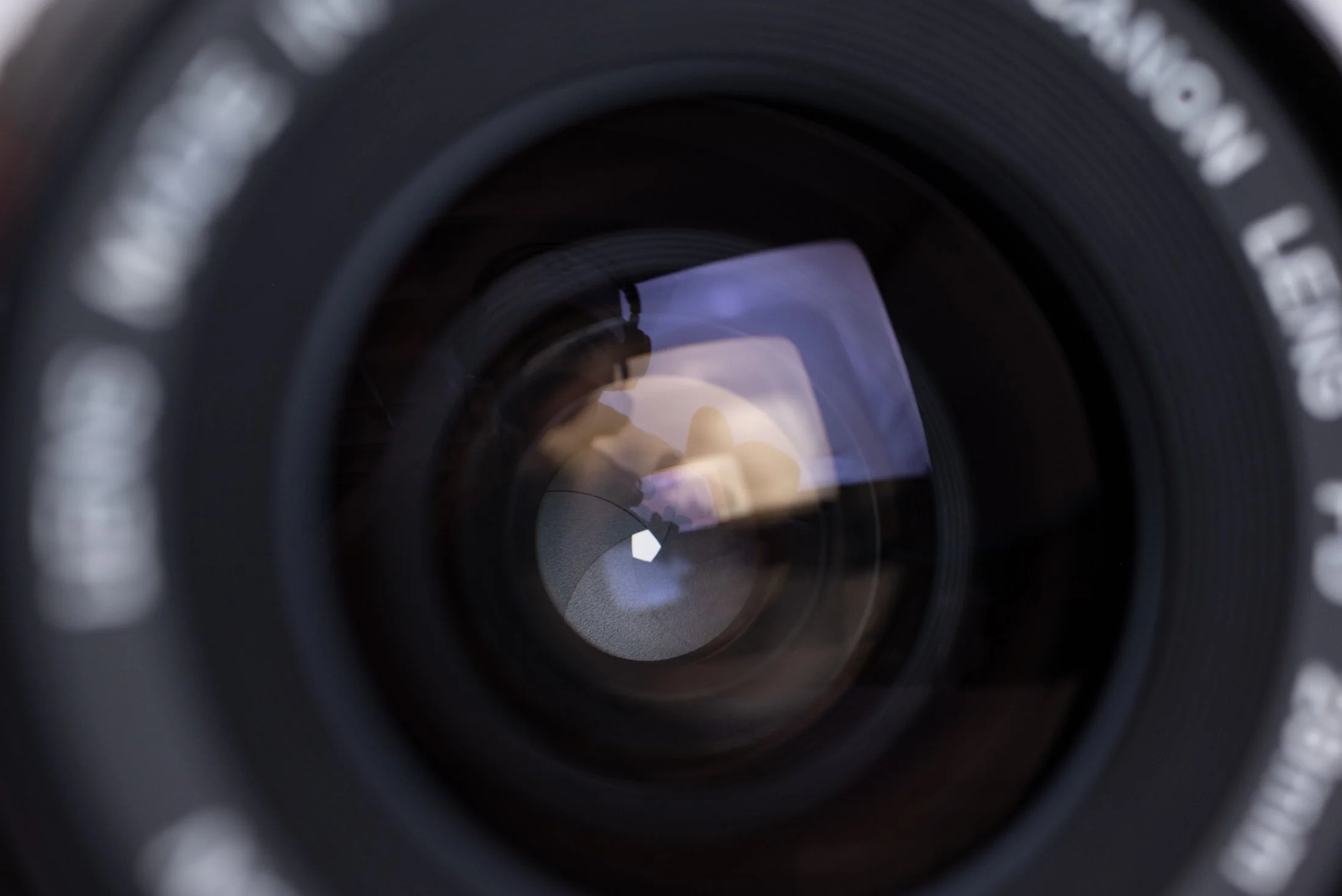 canon fd 28mm lens for sale in box.jpg