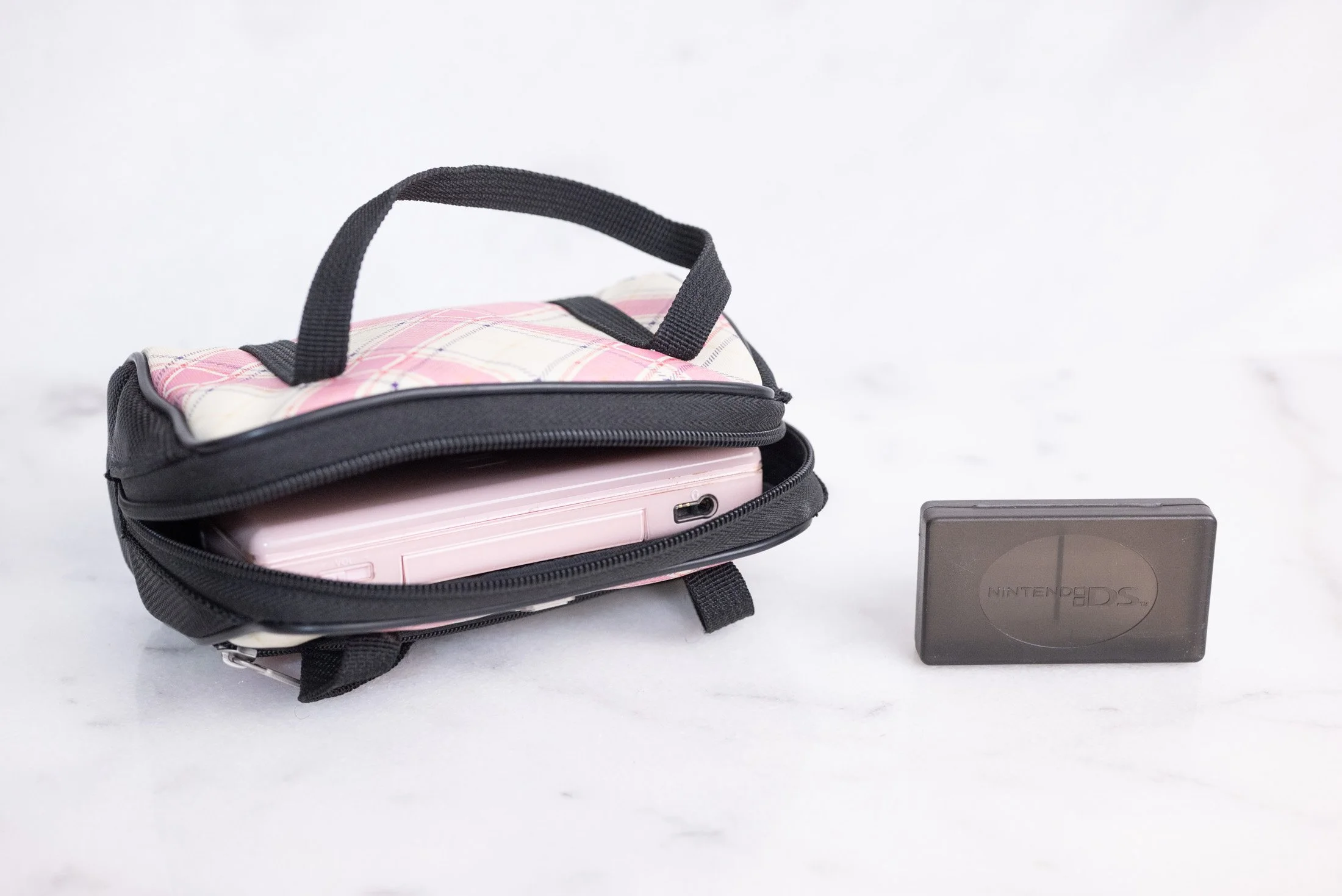 nintendo ds pink case for sale-1.jpg