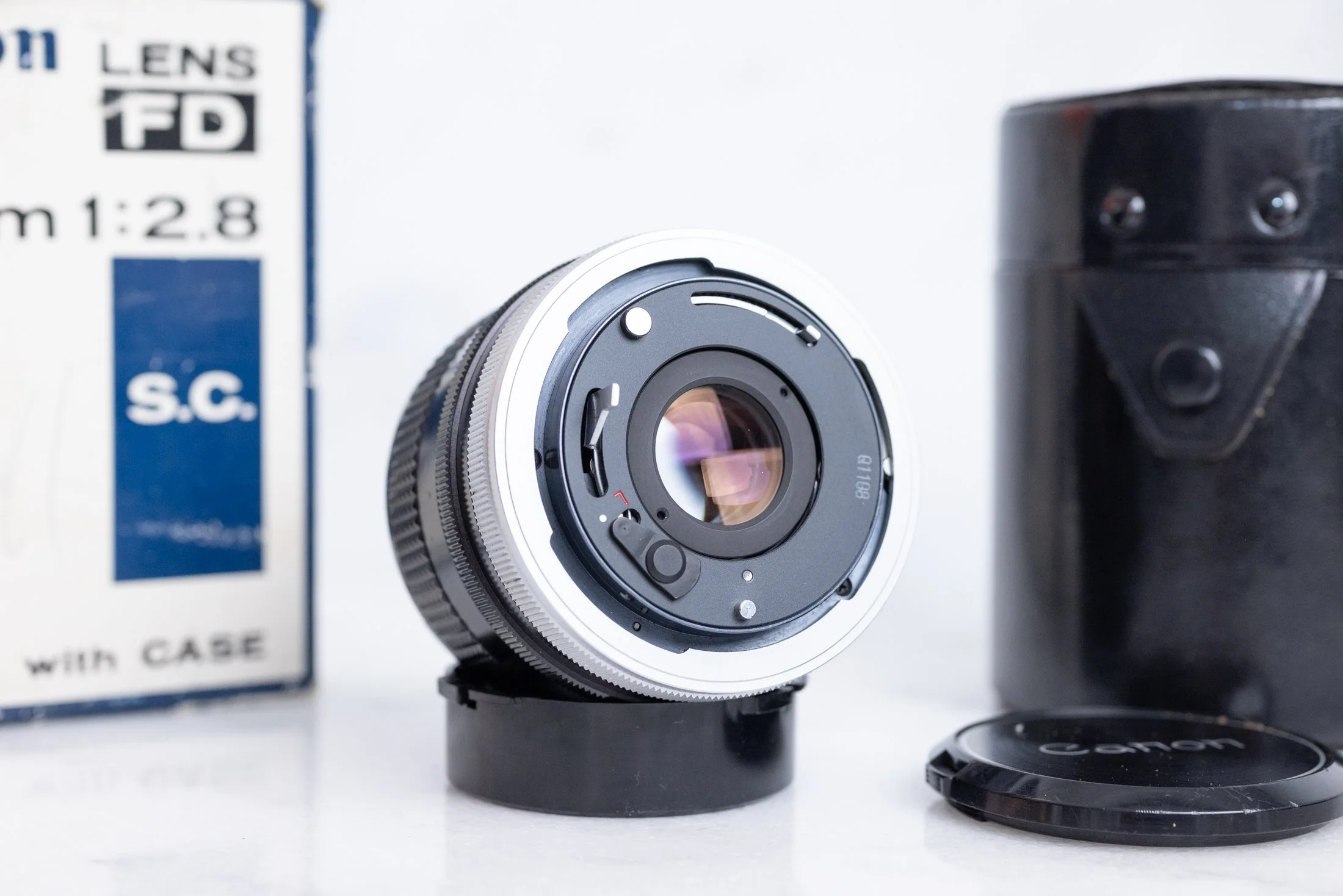 canon fd 28mm lens for sale in box-3.jpg