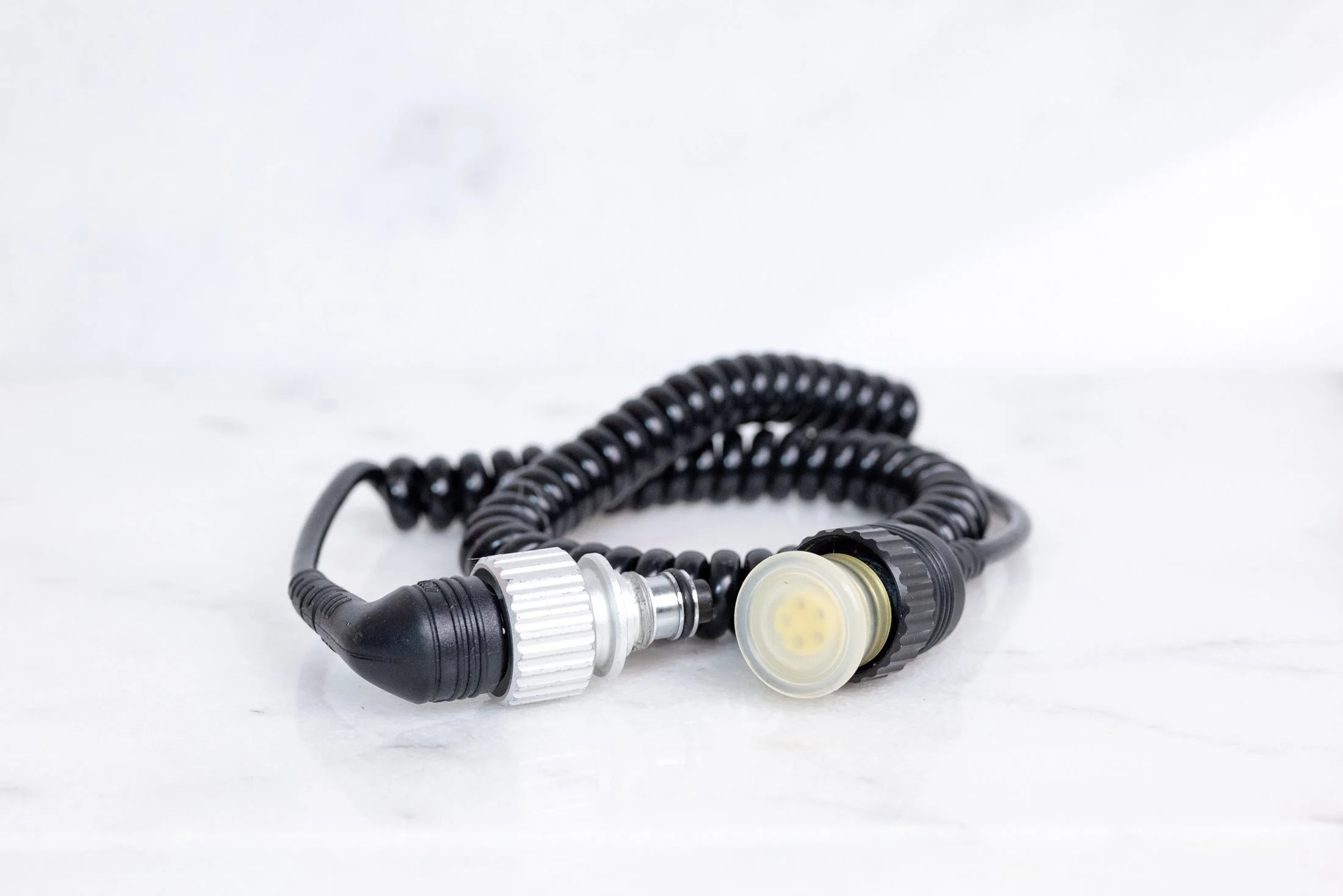 nikonos flash cable.jpg