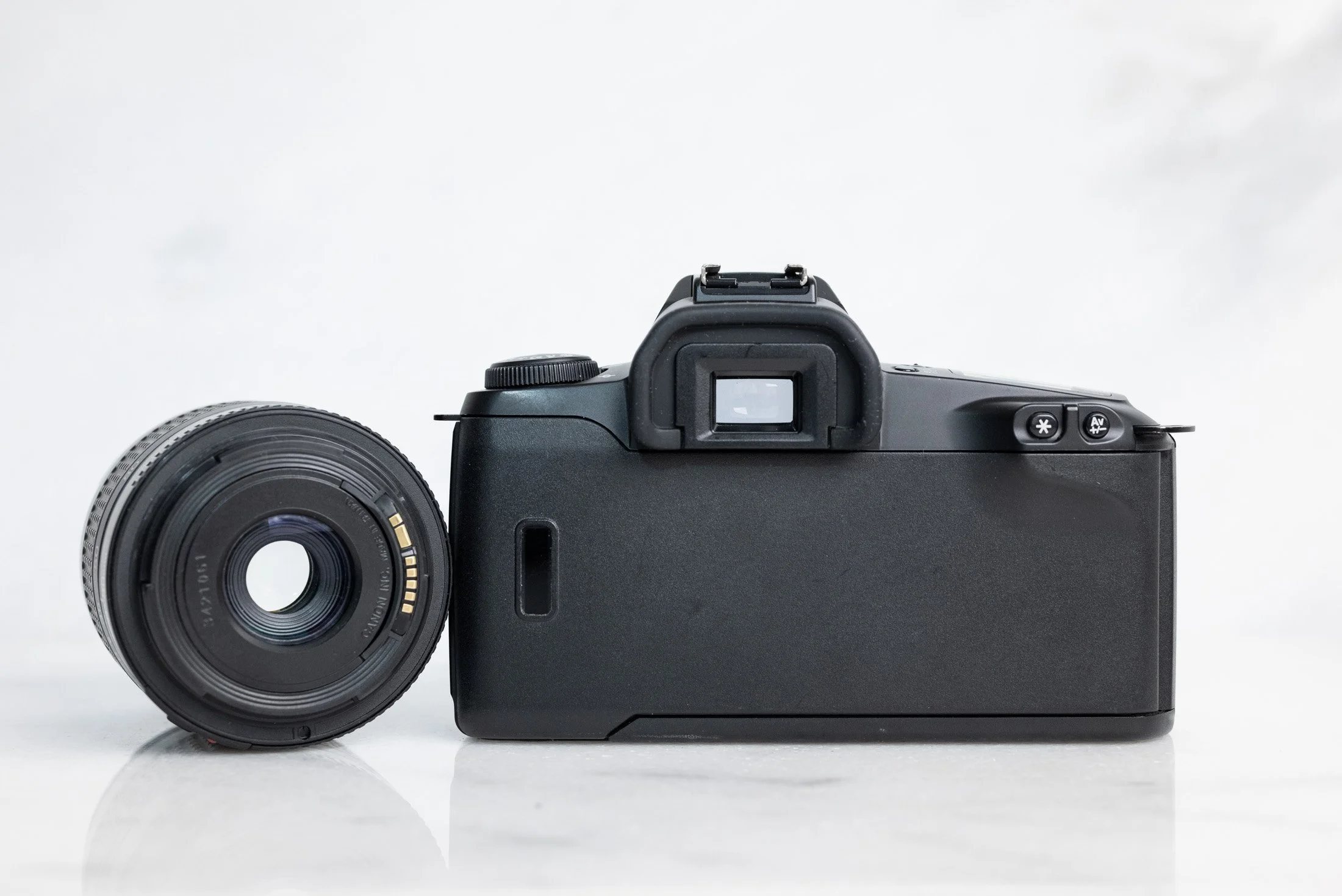 Canon EOS Rebel G 35mm Autofocus Film Camera w/ 28-80mm Zoom Lens  