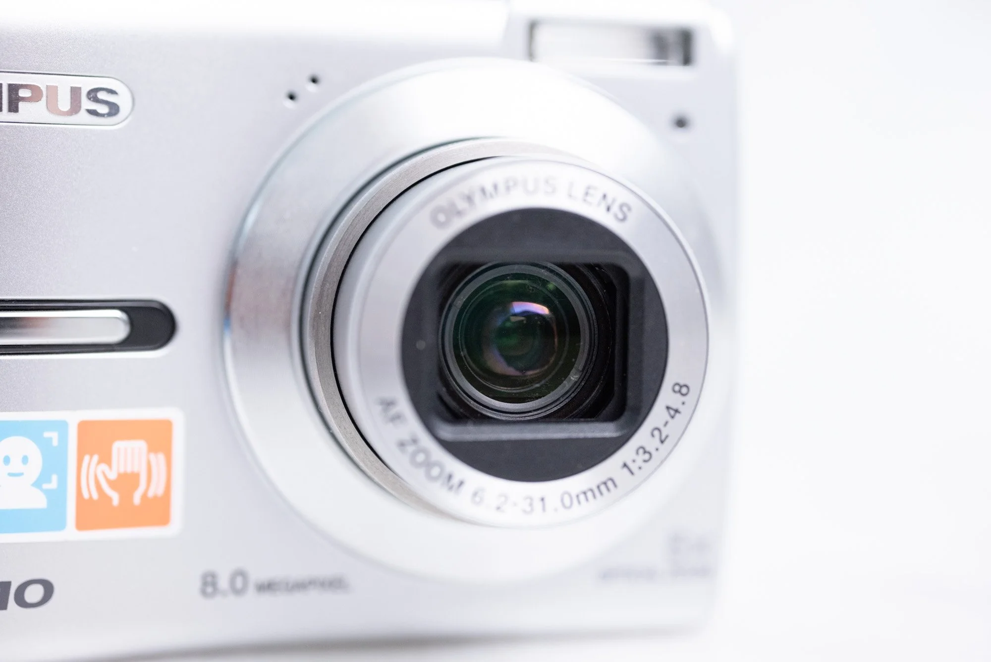 Olympus FE-310 8 Megapixel Digital Point and Shoot Camera 