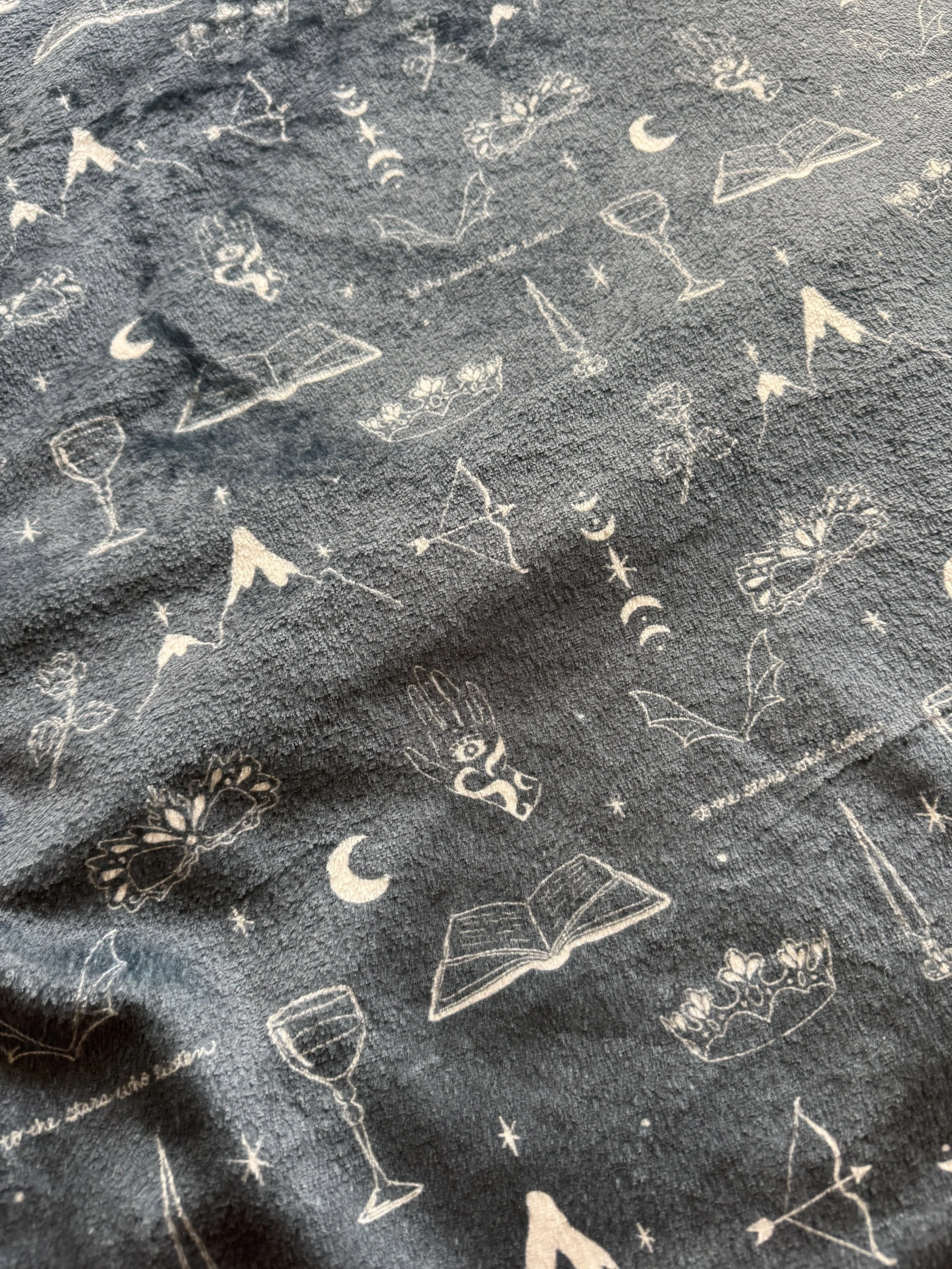 ACOTAR Inspired Throw Blanket