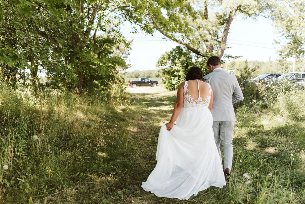 Backyard-wedding-in-Selwyn-Township-JD-MeganMichellePhotography (36).jpg