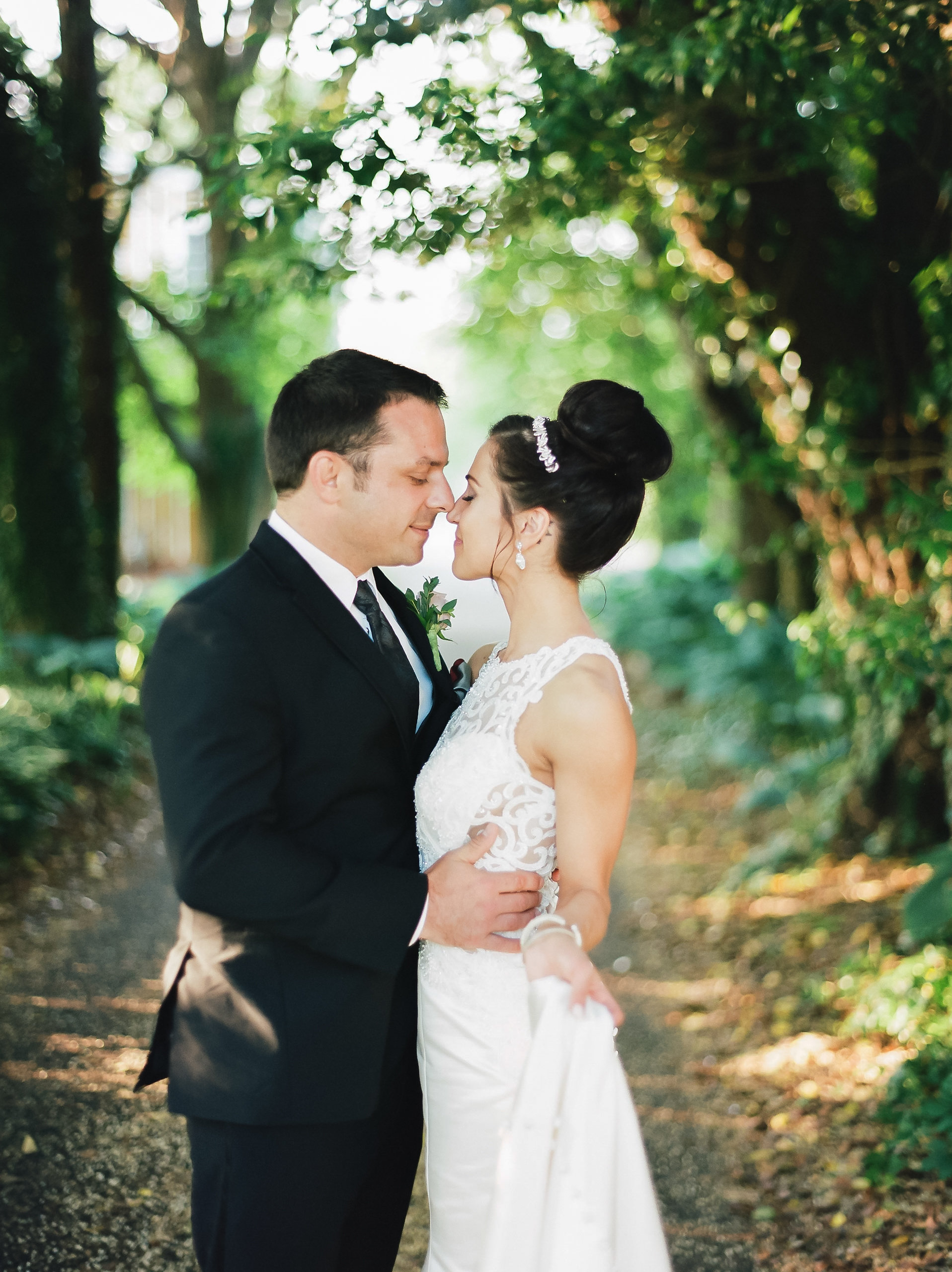 MagdalenaStudios_WeddingPhotographer_WillowCreekWinery_CarissaJoe-433.jpg