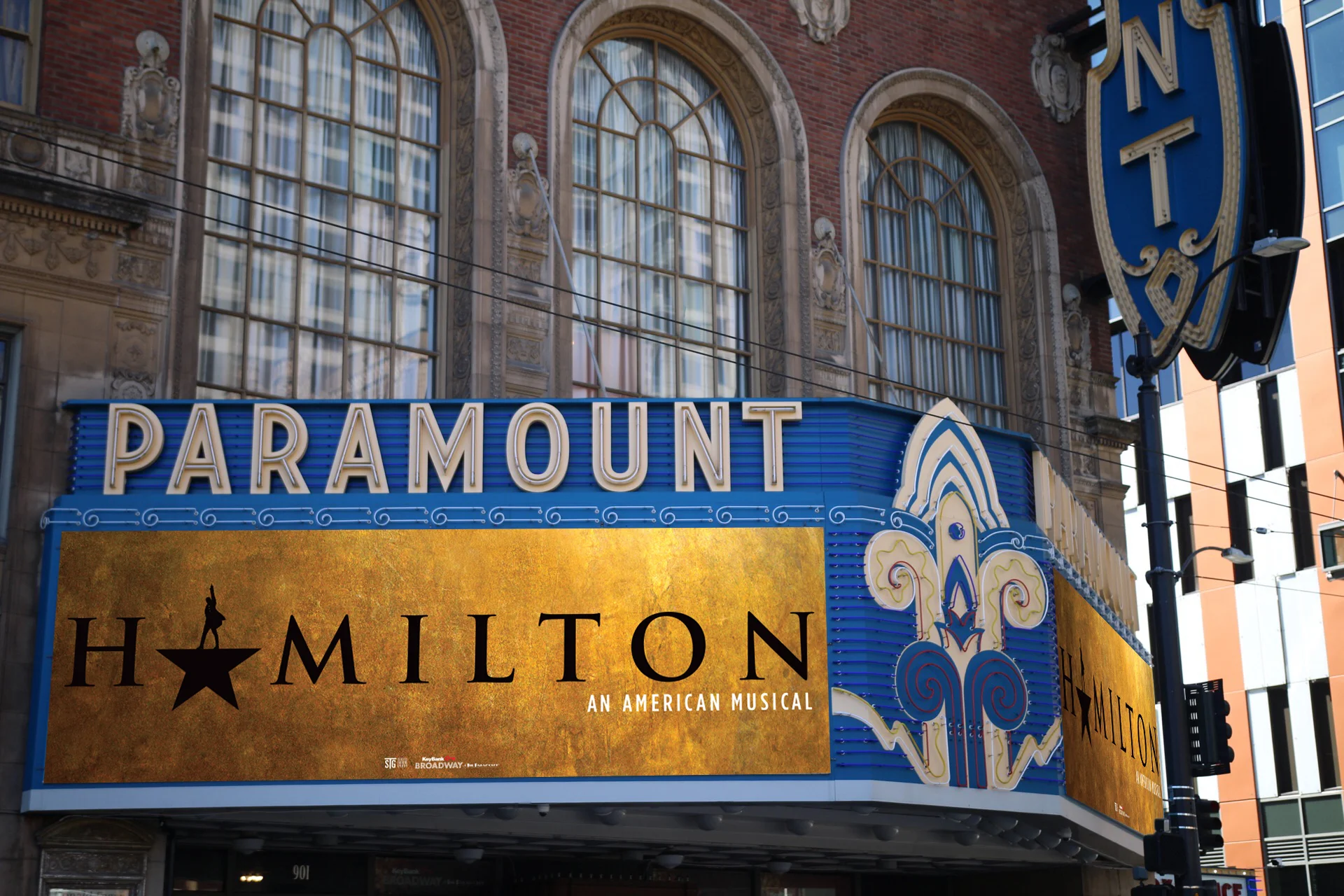 HAM_TOUR_SEATTLE_FOH_Marquee_Wrap_287.75x94.75_V3.jpg