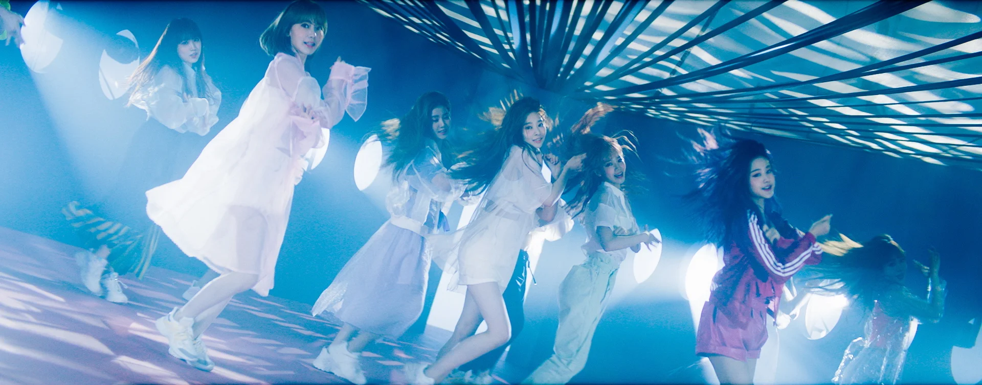 IZ*ONE (아이즈원) - 'Buenos Aires' MV — KYOTARO HAYASHI