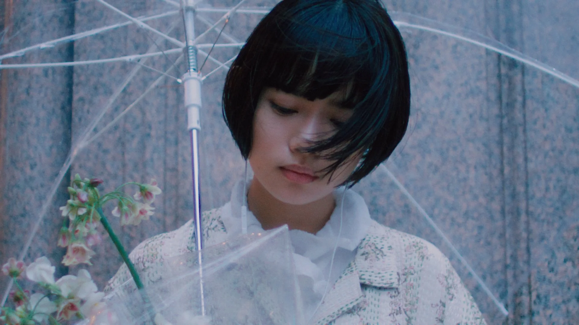 散る散る満ちる01_e (Original).00_00_08_00.静止画001.jpg