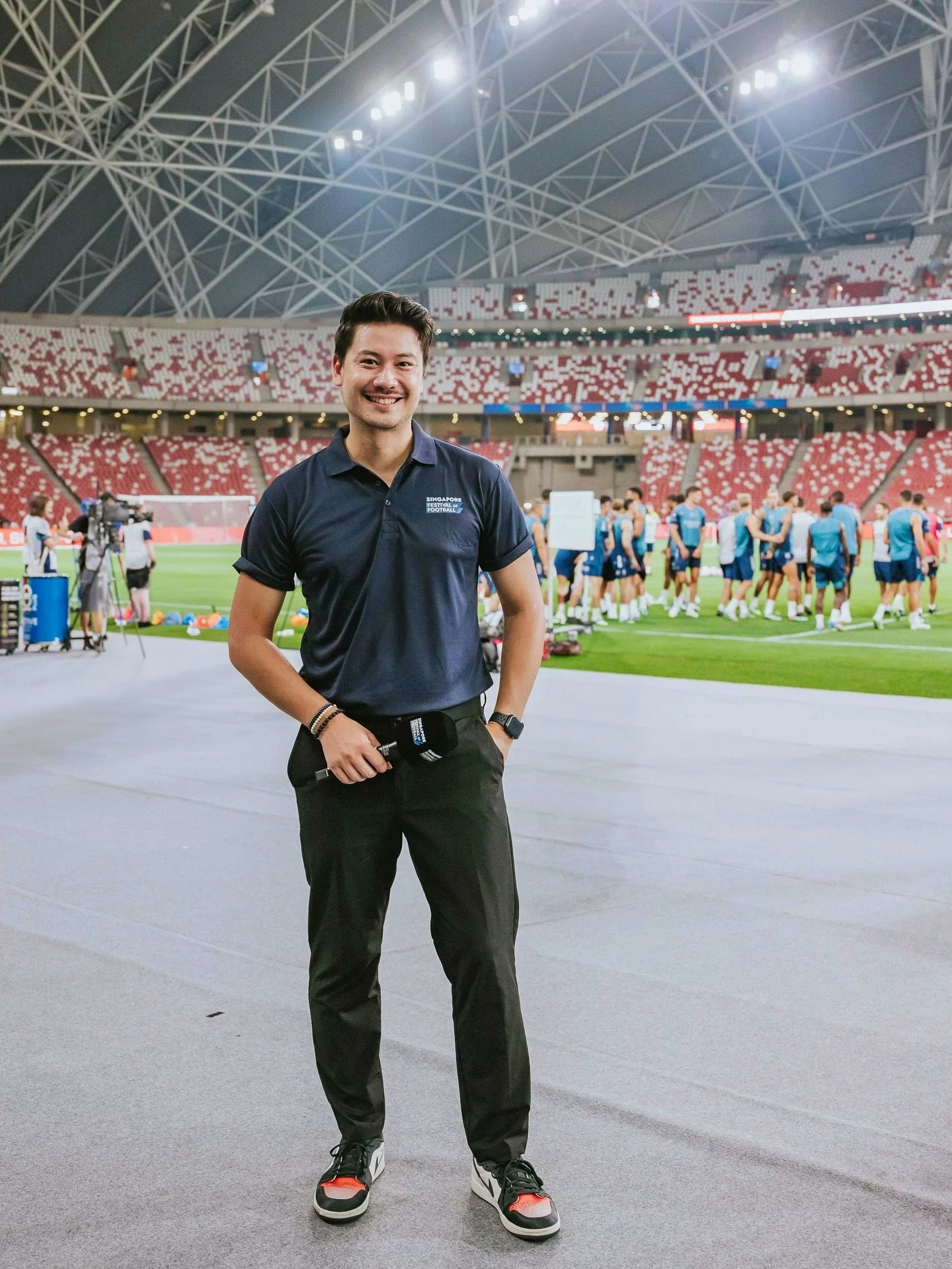 Pics from a week I&rsquo;ll never forget, hosting the Singapore Festival of Football 🎤⚽️

Presenting in front of tens of thousands of people in the biggest stadium in the country, interviewing my heroes, and spending every day surrounded by the @ars